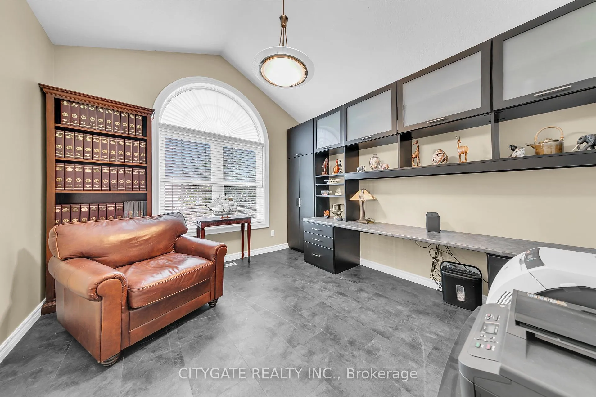 Photo 12 of 552 Falconridge Crescent, Kitchener — HOMEH