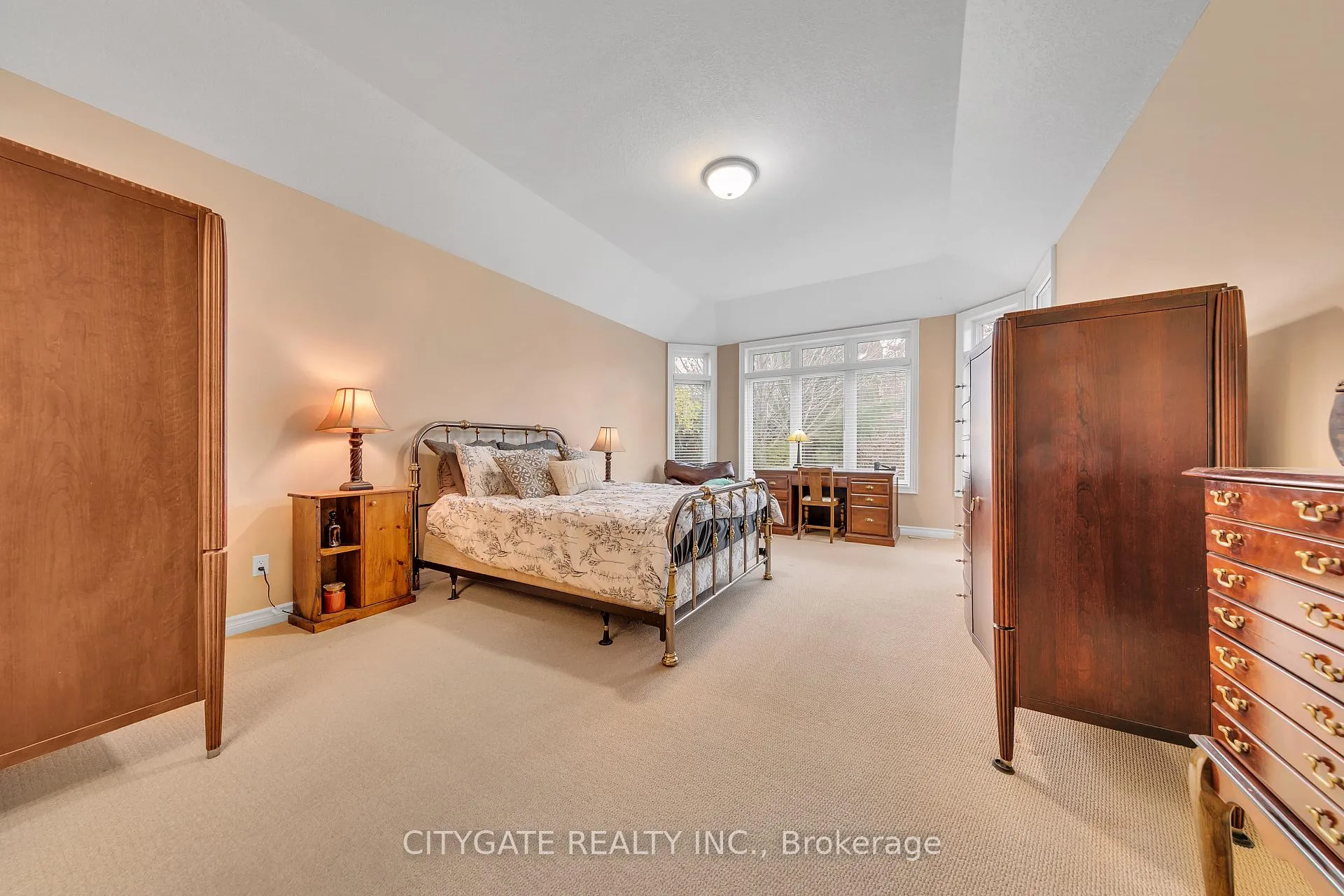 Photo 20 of 552 Falconridge Crescent, Kitchener — HOMEH