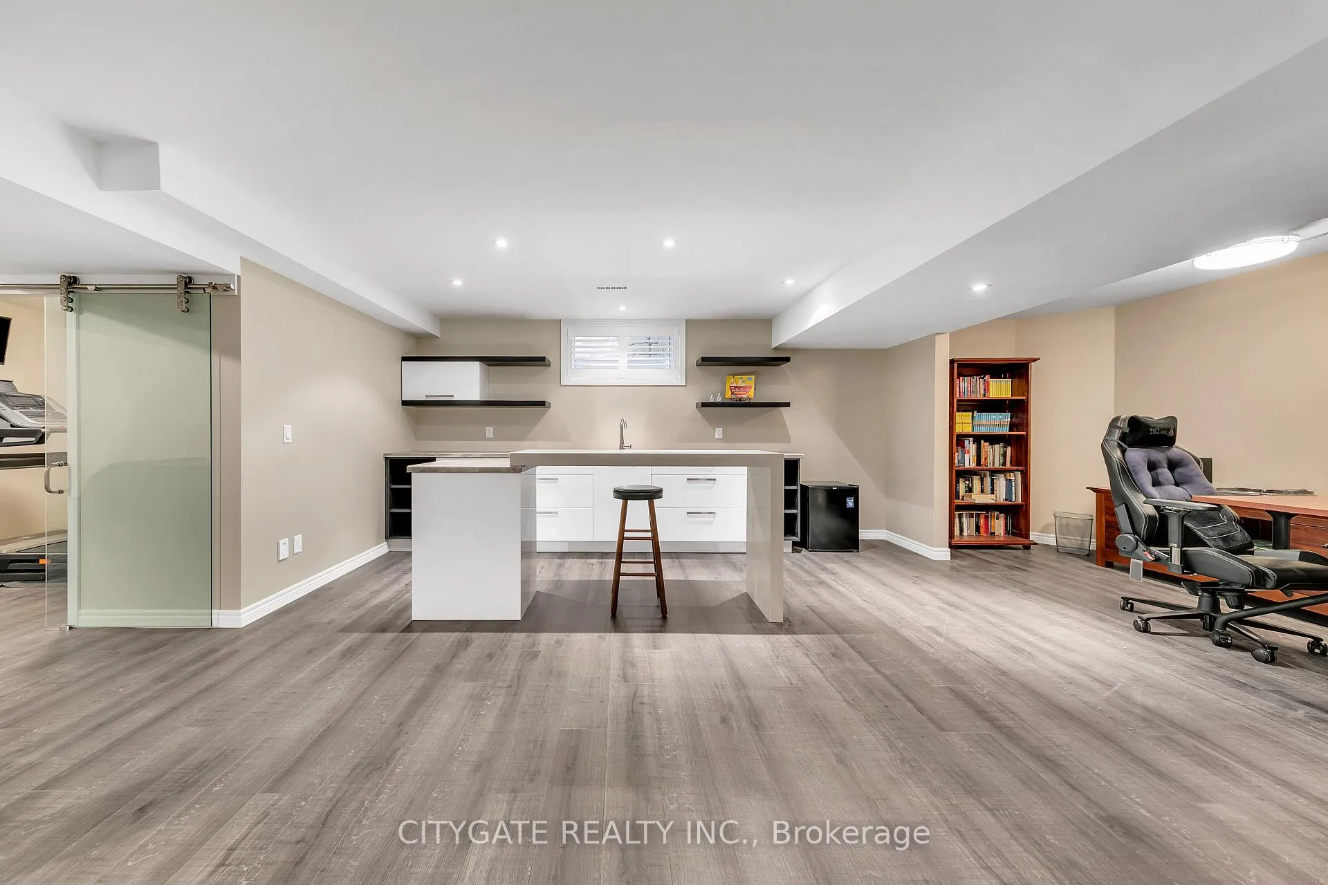 Photo 37 of 552 Falconridge Crescent, Kitchener — HOMEH