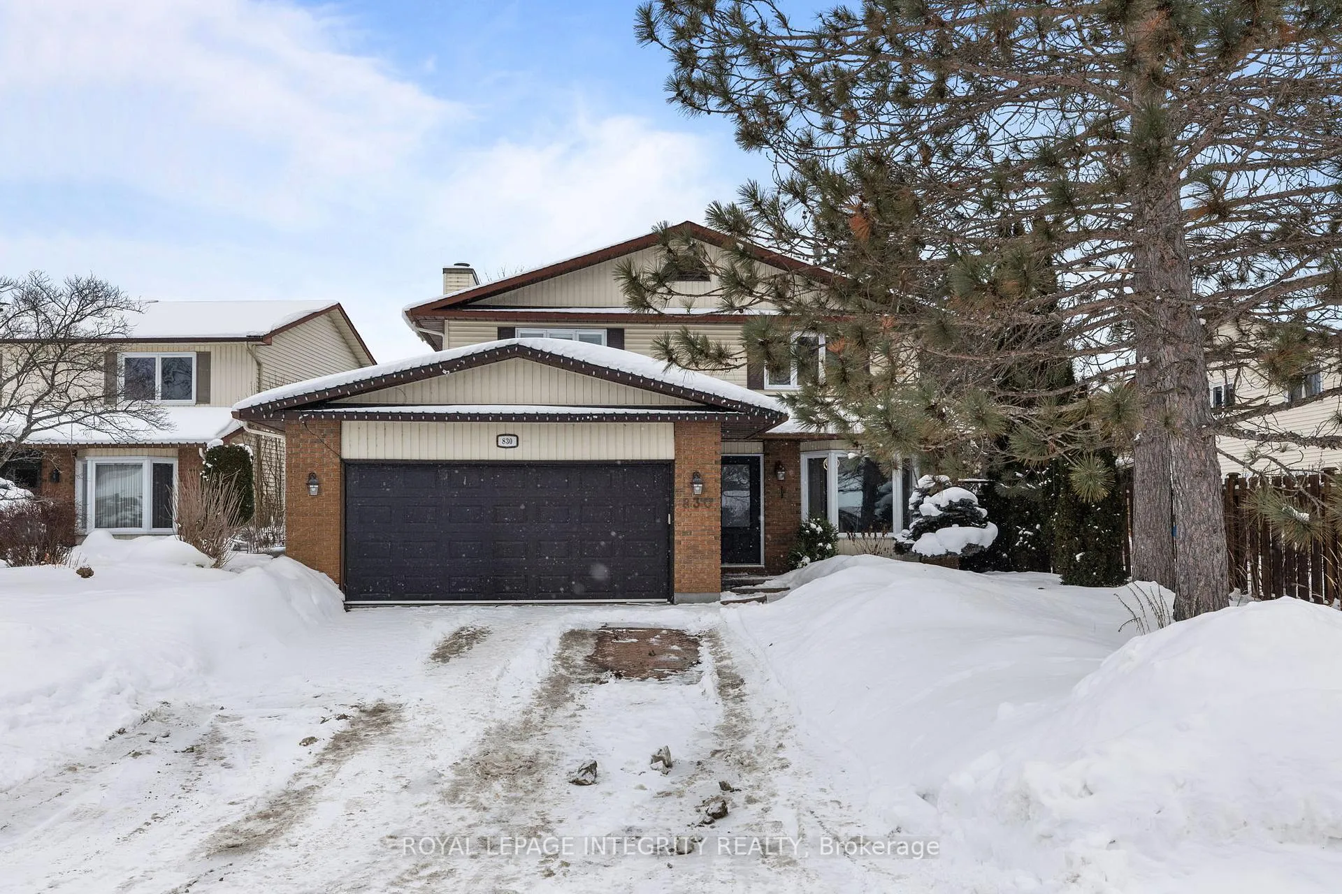 Photo 1 of 830 Acadian Gardens, Ottawa, Convent Glen — HOMEH