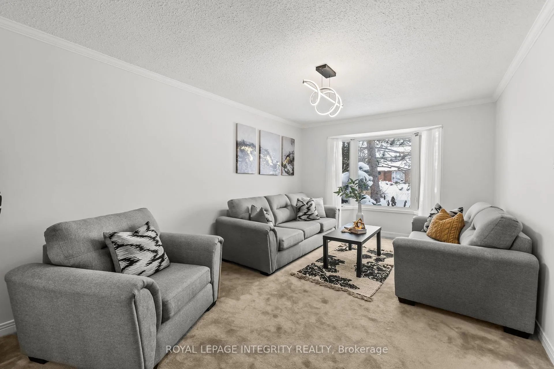 Photo 7 of 830 Acadian Gardens, Ottawa, Convent Glen — HOMEH