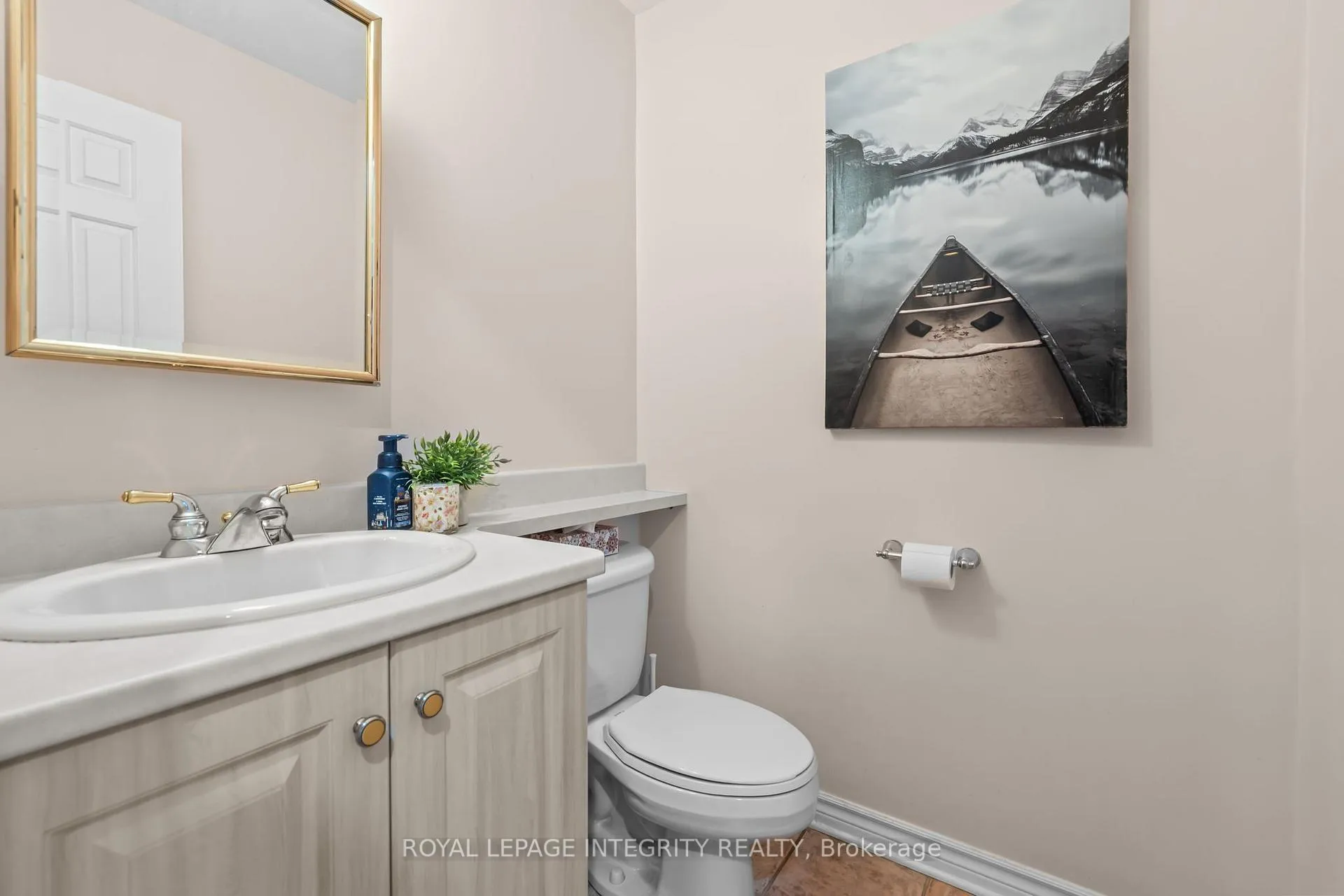 Photo 17 of 830 Acadian Gardens, Ottawa, Convent Glen — HOMEH