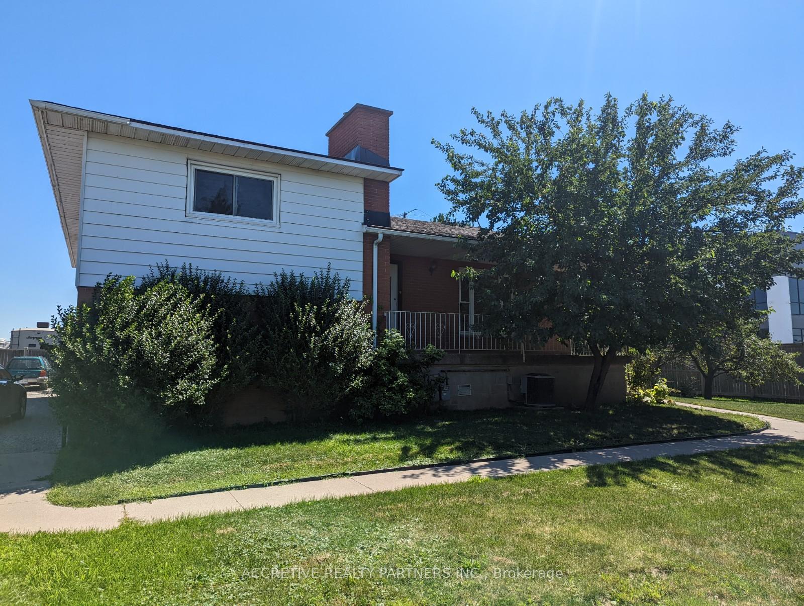 Photo 1 of Unit Unit B, 4637 Bartlett Road, Lincoln, Lincoln Lake — HOMEH