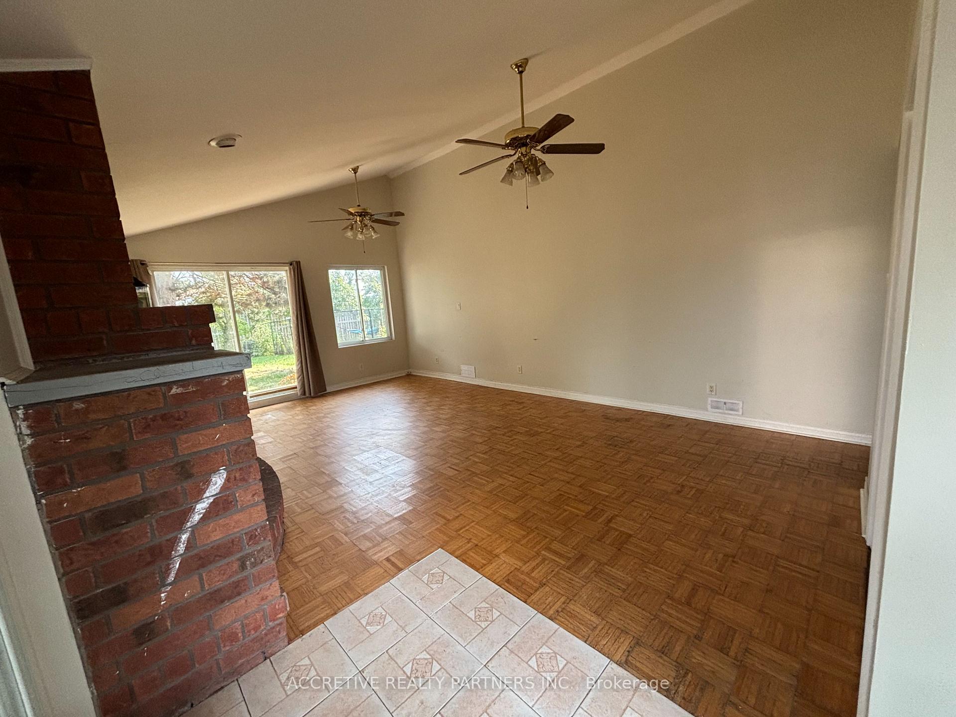 Photo 4 of Unit Unit B, 4637 Bartlett Road, Lincoln, Lincoln Lake — HOMEH