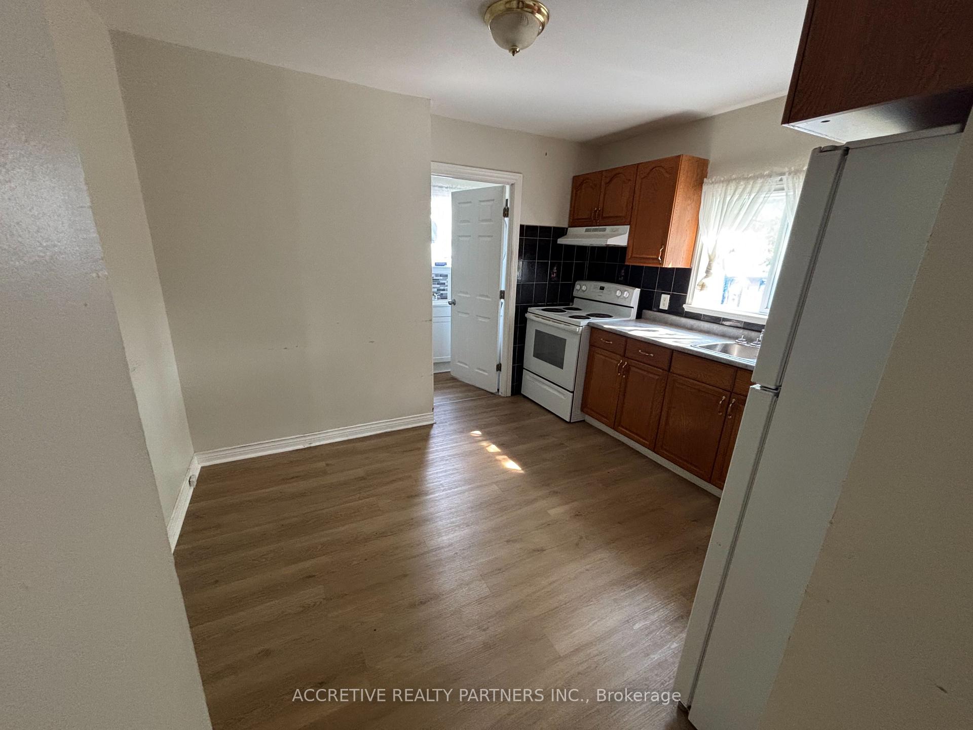 Photo 6 of Unit Unit B, 4637 Bartlett Road, Lincoln, Lincoln Lake — HOMEH