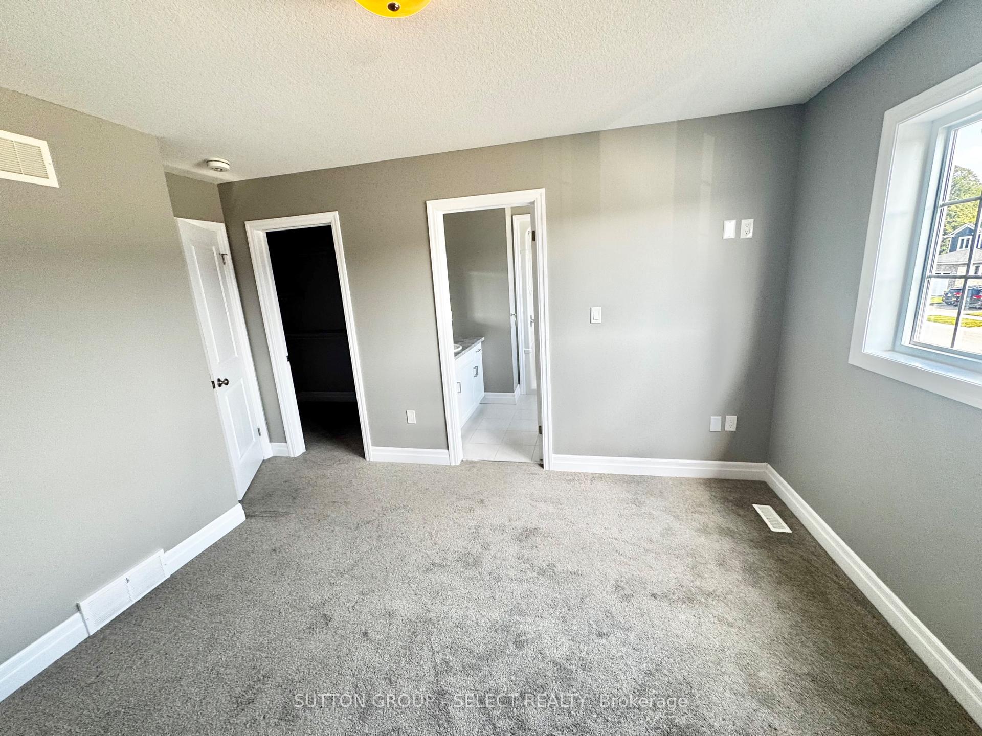 Photo 17 of 108 Gilmour Drive, Lucan Biddulph, Lucan — HOMEH
