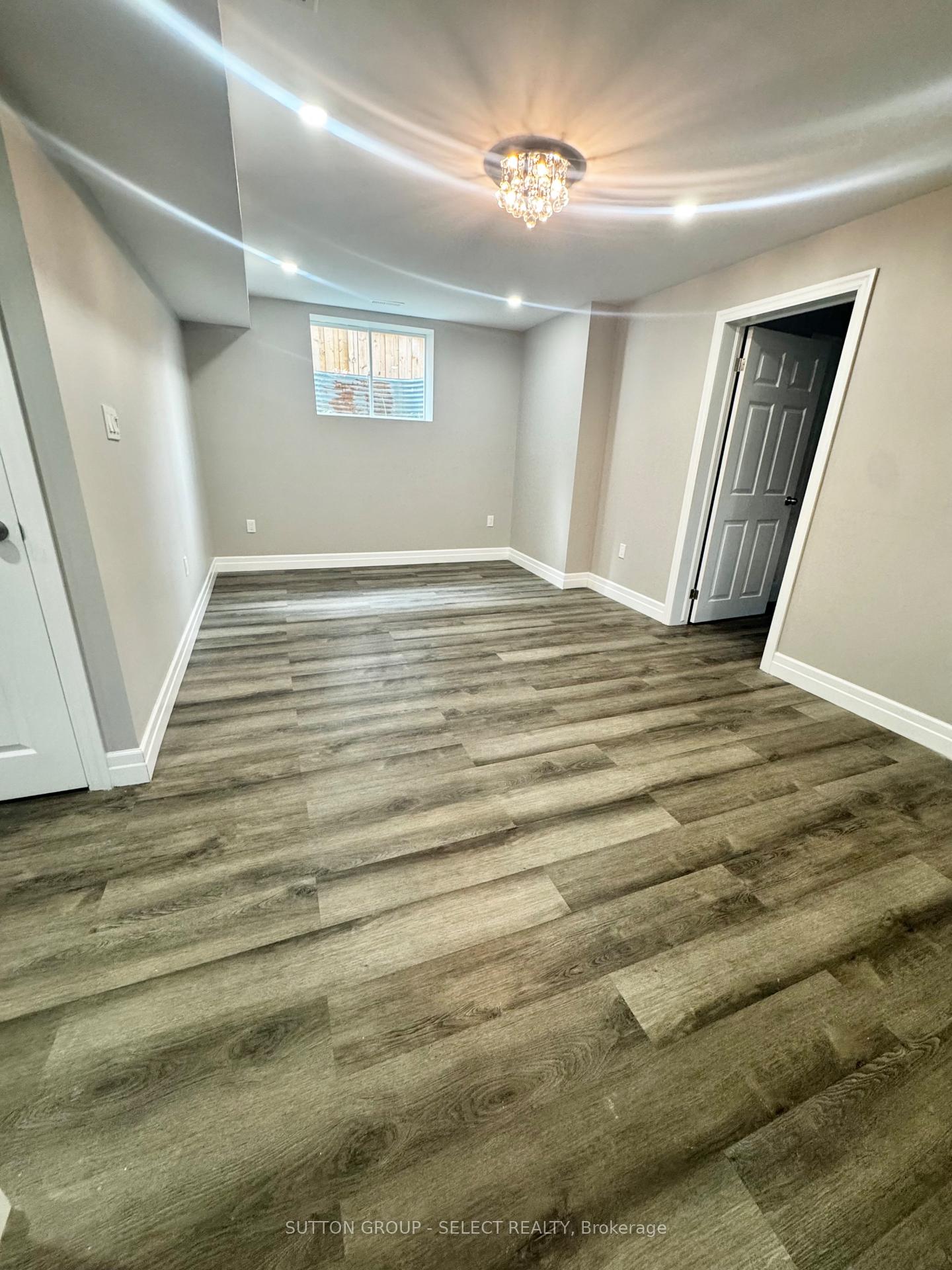 Photo 21 of 108 Gilmour Drive, Lucan Biddulph, Lucan — HOMEH