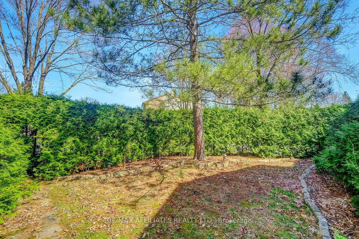 Photo 32 of 32 Gillespie Crescent, Ottawa, Hunt Club Woods — HOMEH