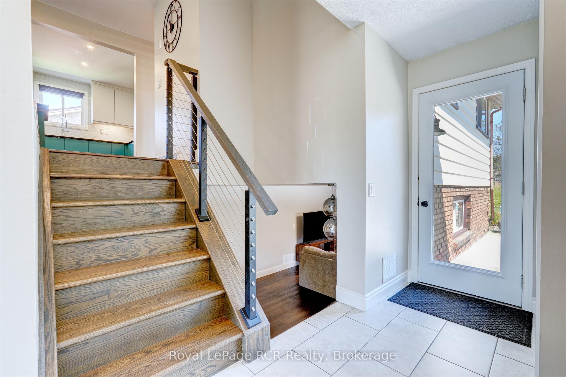 Photo 7 of 245 George Crescent, Lakeshore — HOMEH