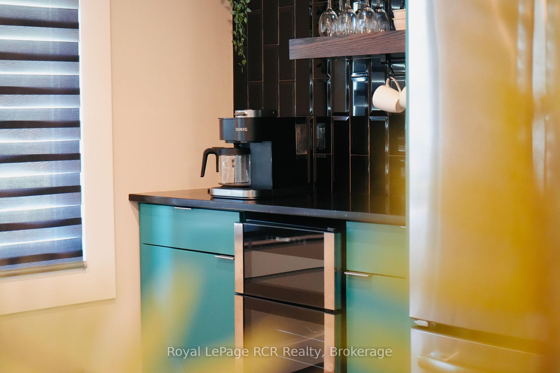 Photo 10 of 245 George Crescent, Lakeshore — HOMEH