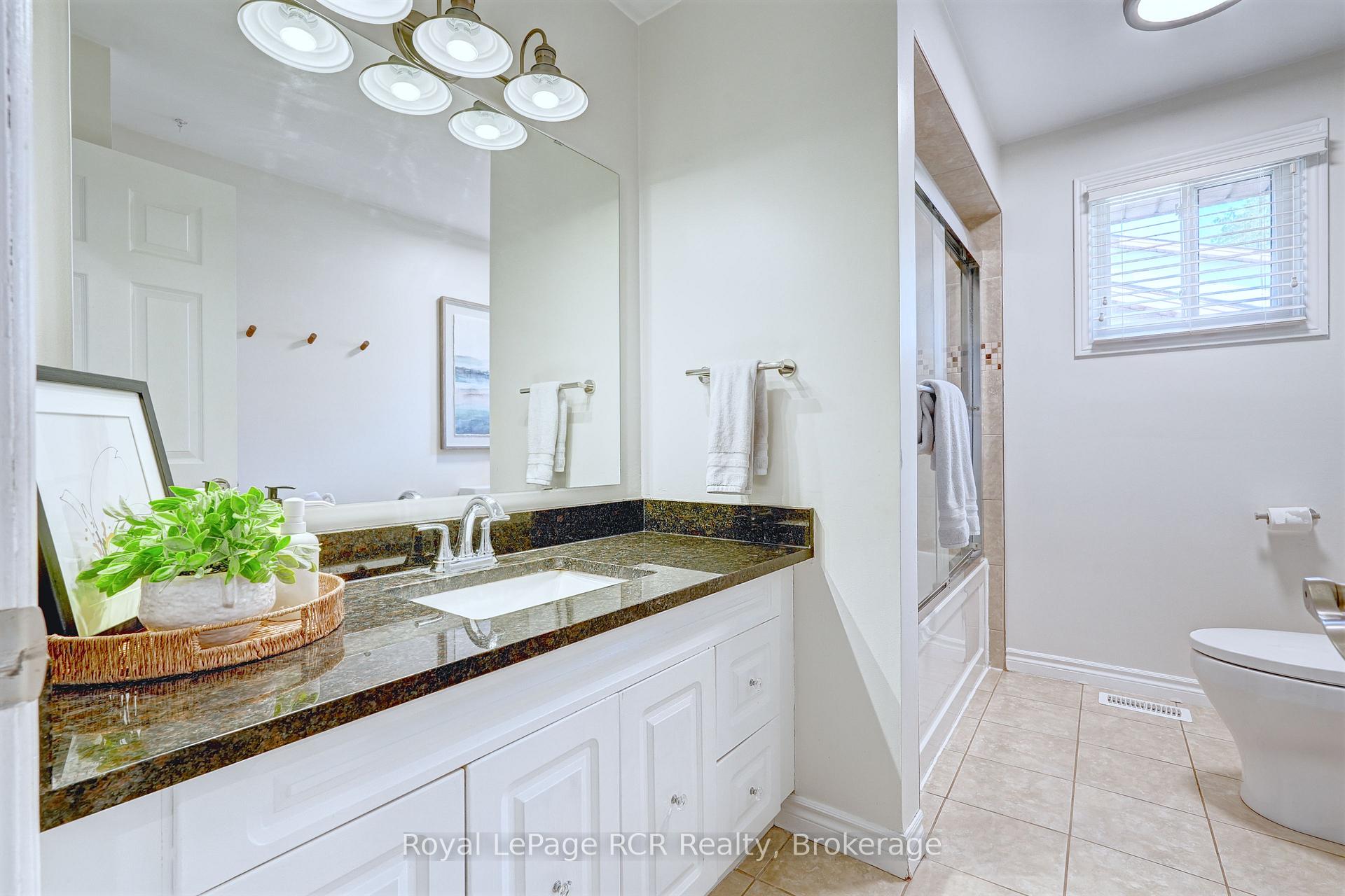 Photo 26 of 245 George Crescent, Lakeshore — HOMEH