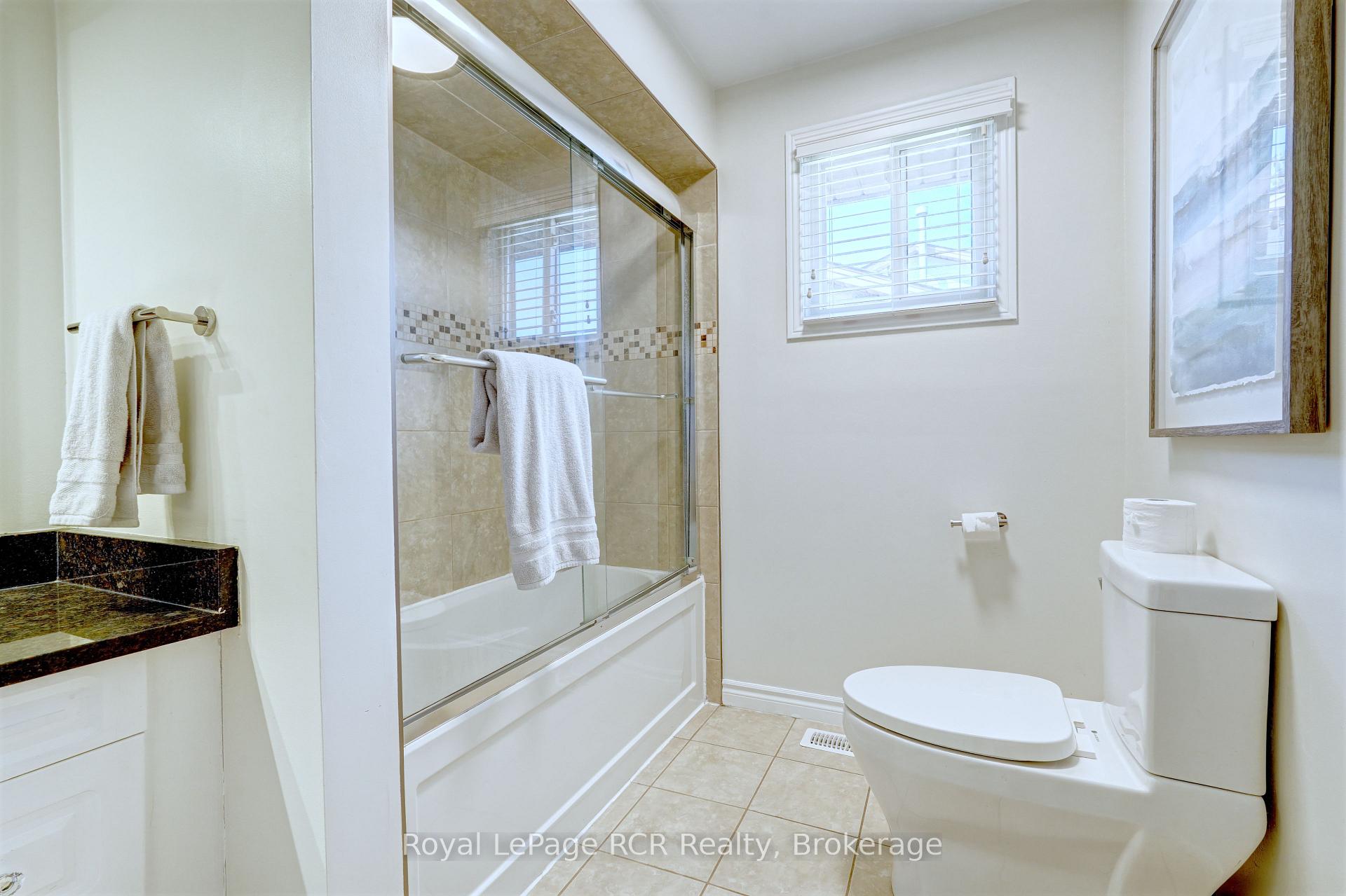 Photo 27 of 245 George Crescent, Lakeshore — HOMEH