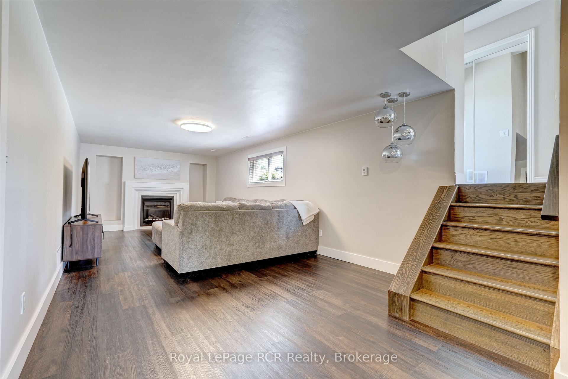 Photo 31 of 245 George Crescent, Lakeshore — HOMEH