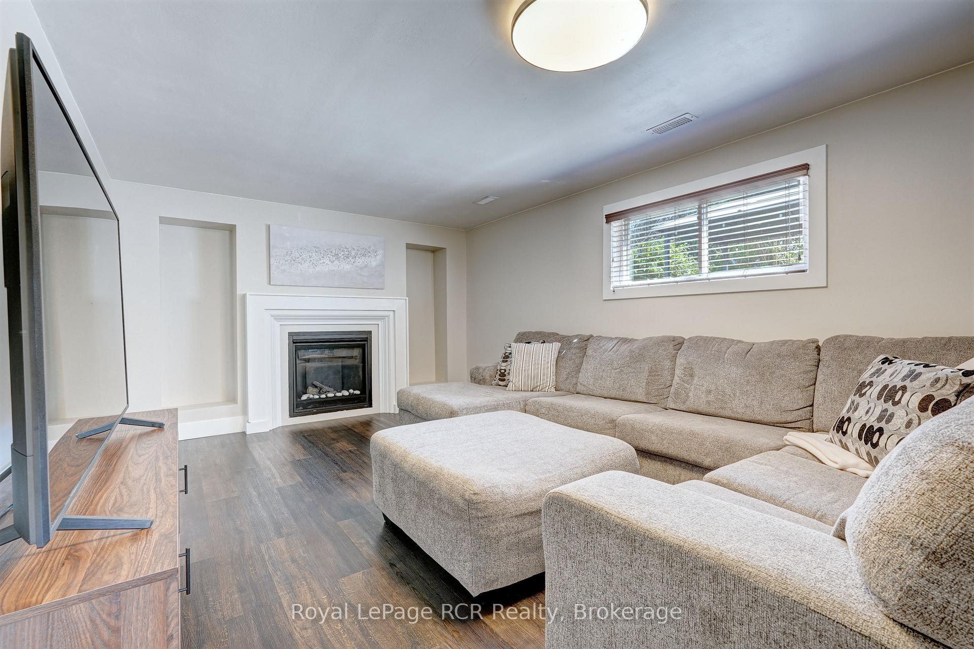 Photo 32 of 245 George Crescent, Lakeshore — HOMEH
