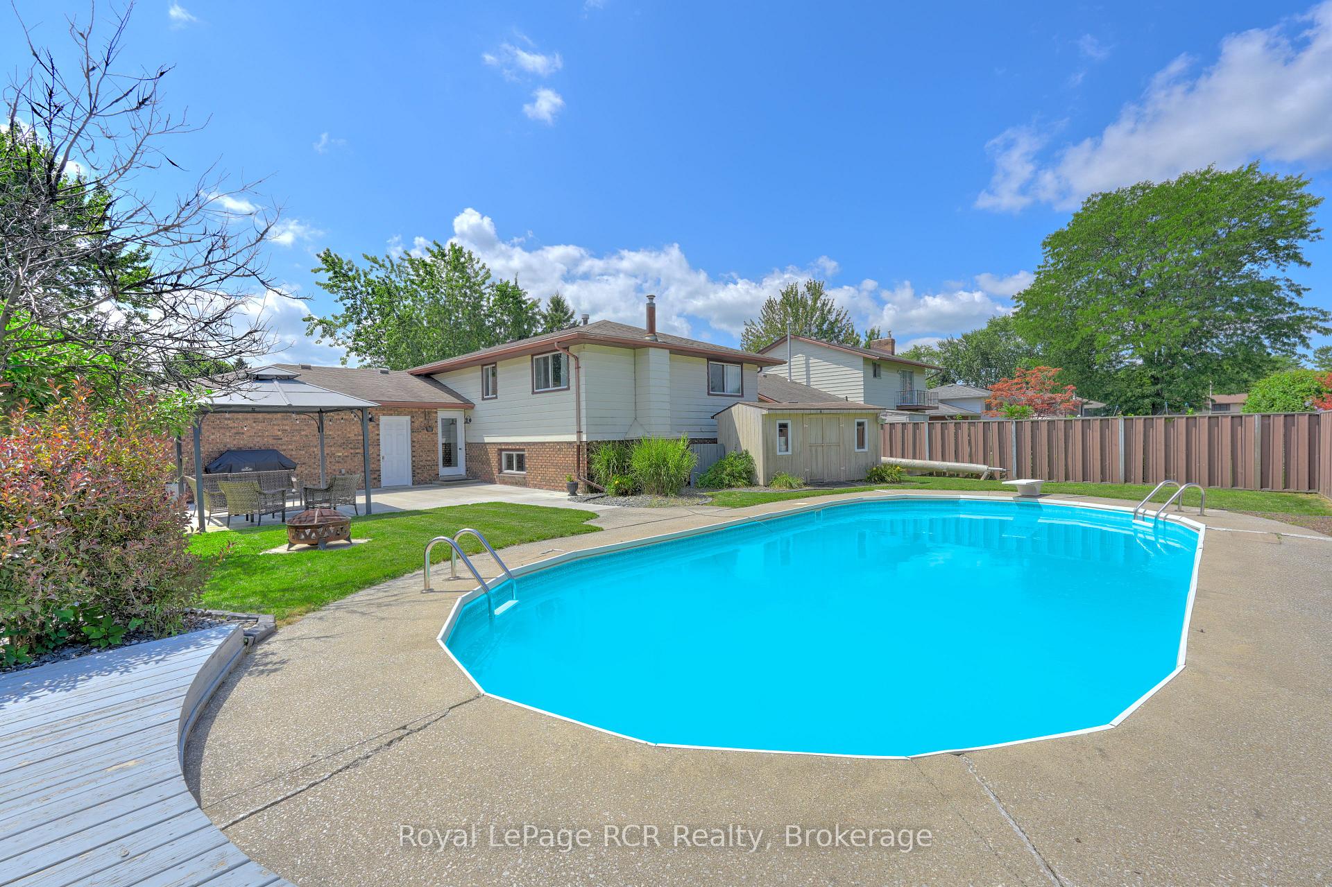 Photo 45 of 245 George Crescent, Lakeshore — HOMEH