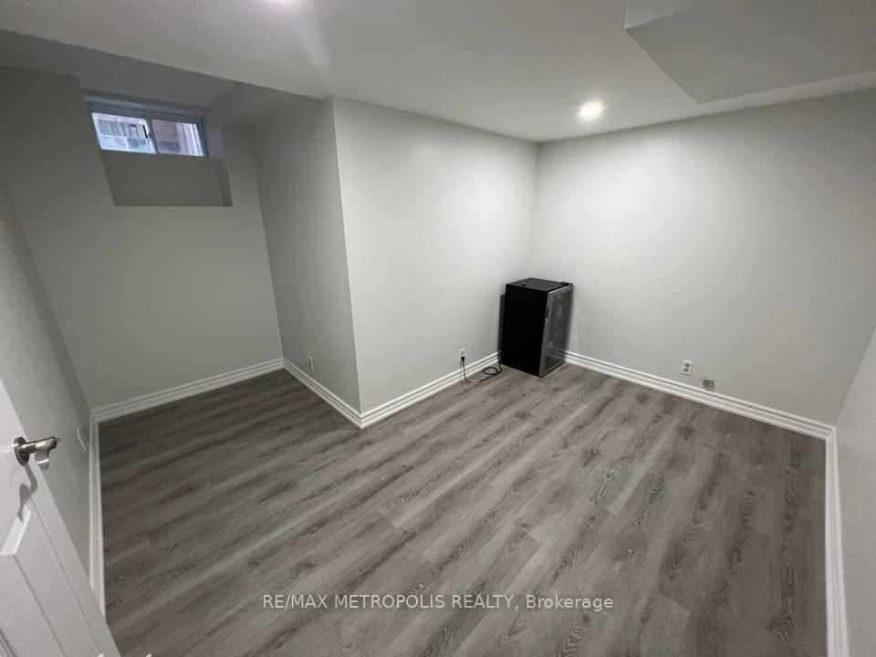 Photo 2 of Unit BSMT, 40 Marley Court, Markham, Middlefield — HOMEH