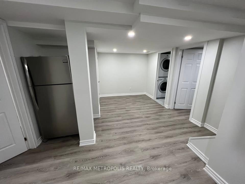 Photo 3 of Unit BSMT, 40 Marley Court, Markham, Middlefield — HOMEH