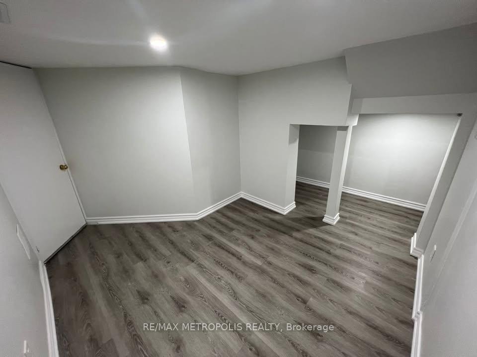 Photo 4 of Unit BSMT, 40 Marley Court, Markham, Middlefield — HOMEH