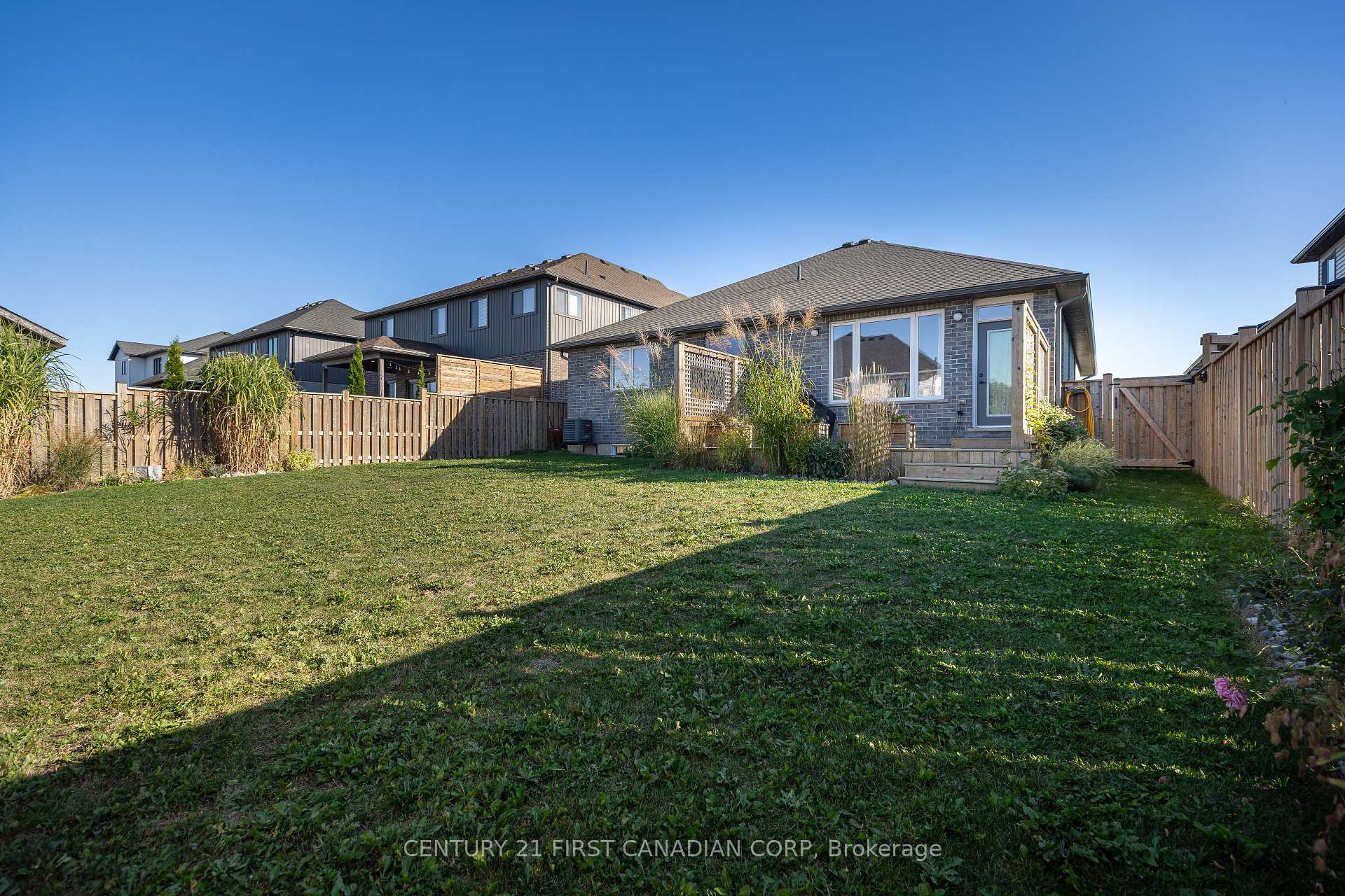 Photo 27 of 106 Stuart Avenue, Lucan Biddulph, Lucan — HOMEH