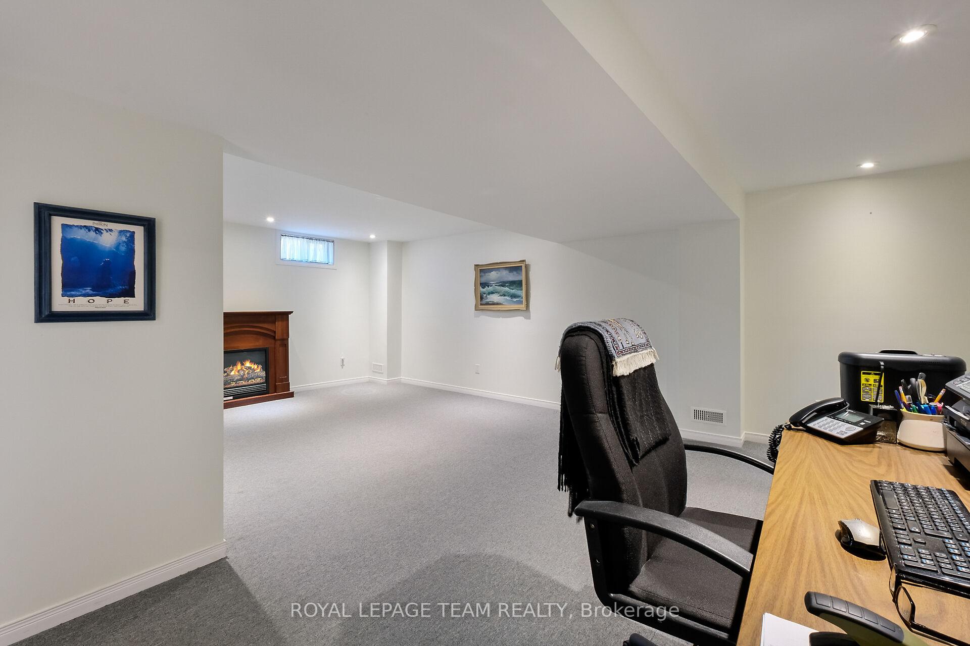 Photo 26 of 41 Viewmount Drive, Ottawa, Meadowlands/Crestview — HOMEH