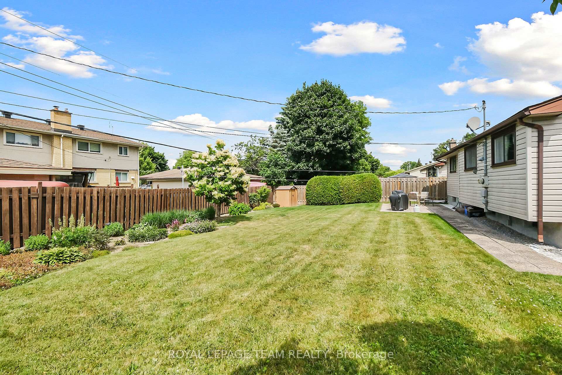 Photo 36 of 41 Viewmount Drive, Ottawa, Meadowlands/Crestview — HOMEH