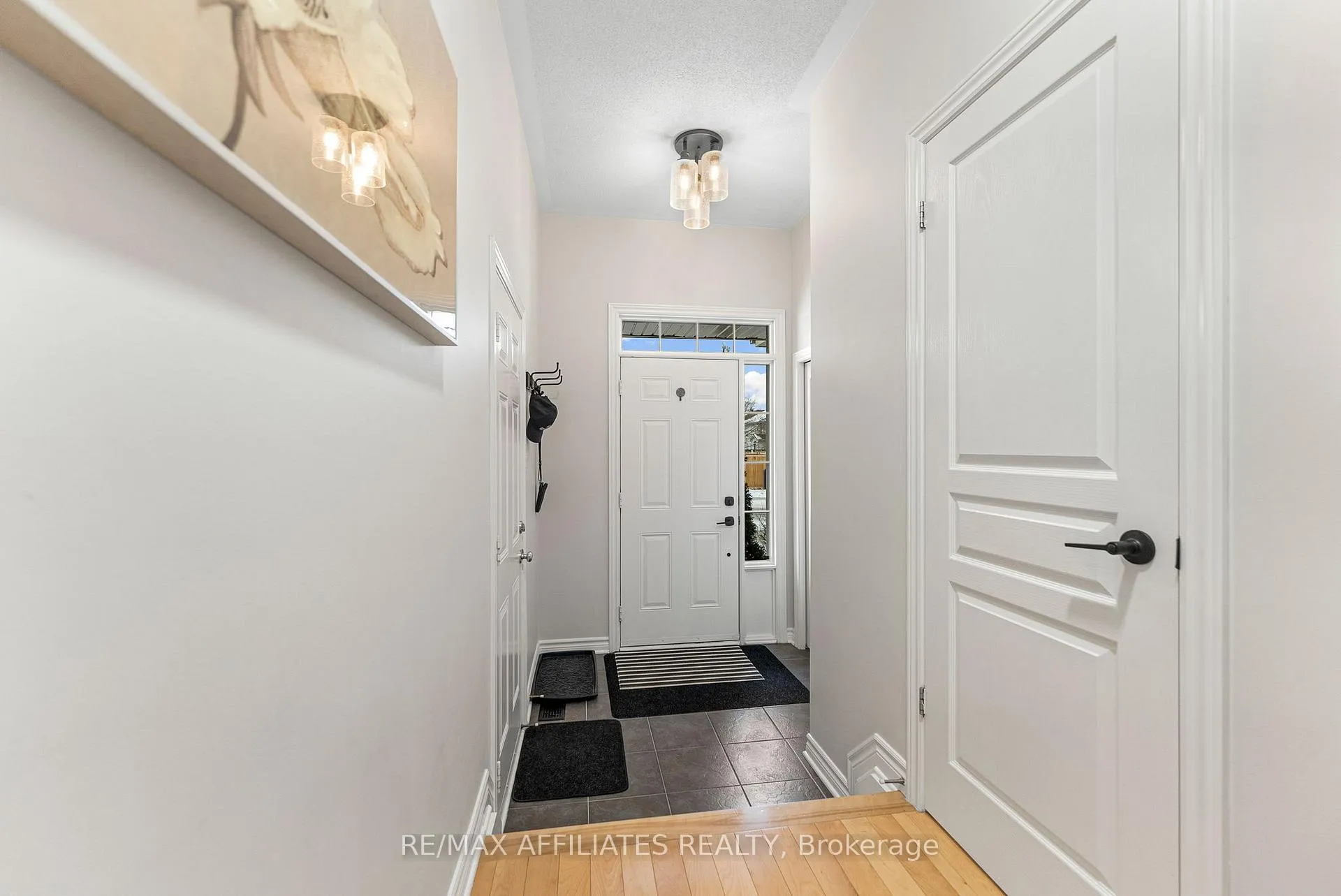 Photo 3 of 252 Maxwell Bridge Road, Ottawa, Kanata - Morgan's Grant/South March — HOMEH