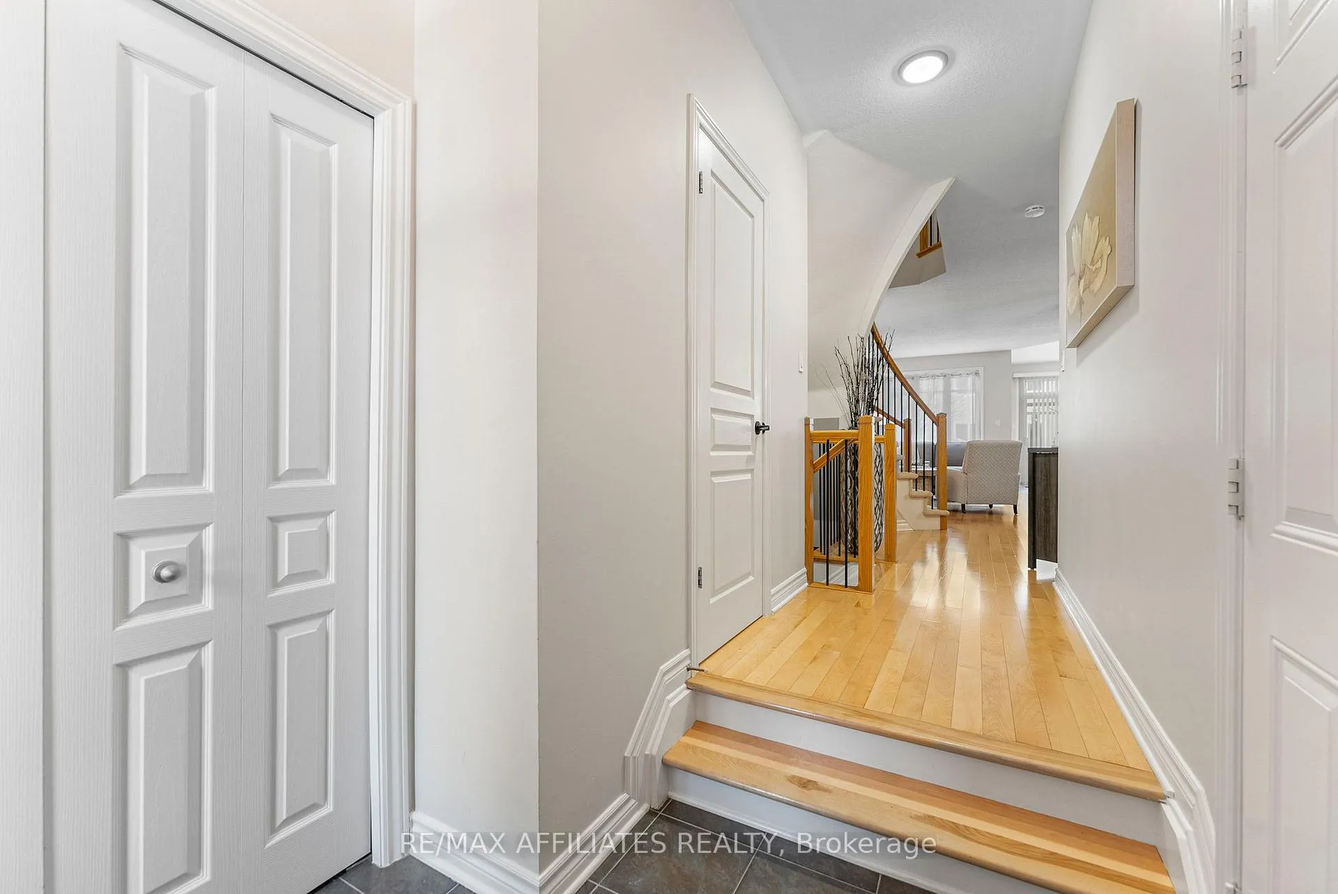 Photo 4 of 252 Maxwell Bridge Road, Ottawa, Kanata - Morgan's Grant/South March — HOMEH