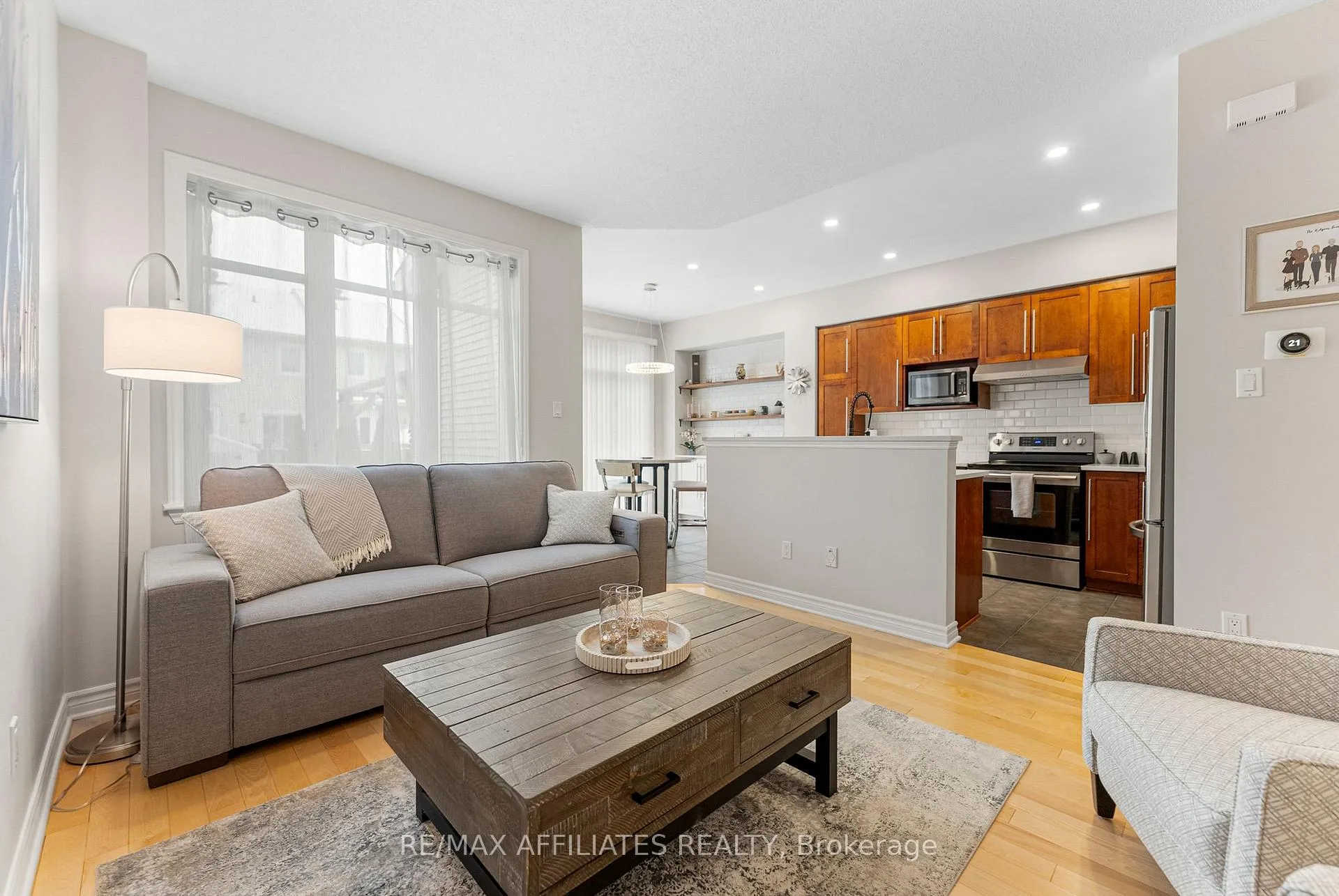 Photo 7 of 252 Maxwell Bridge Road, Ottawa, Kanata - Morgan's Grant/South March — HOMEH