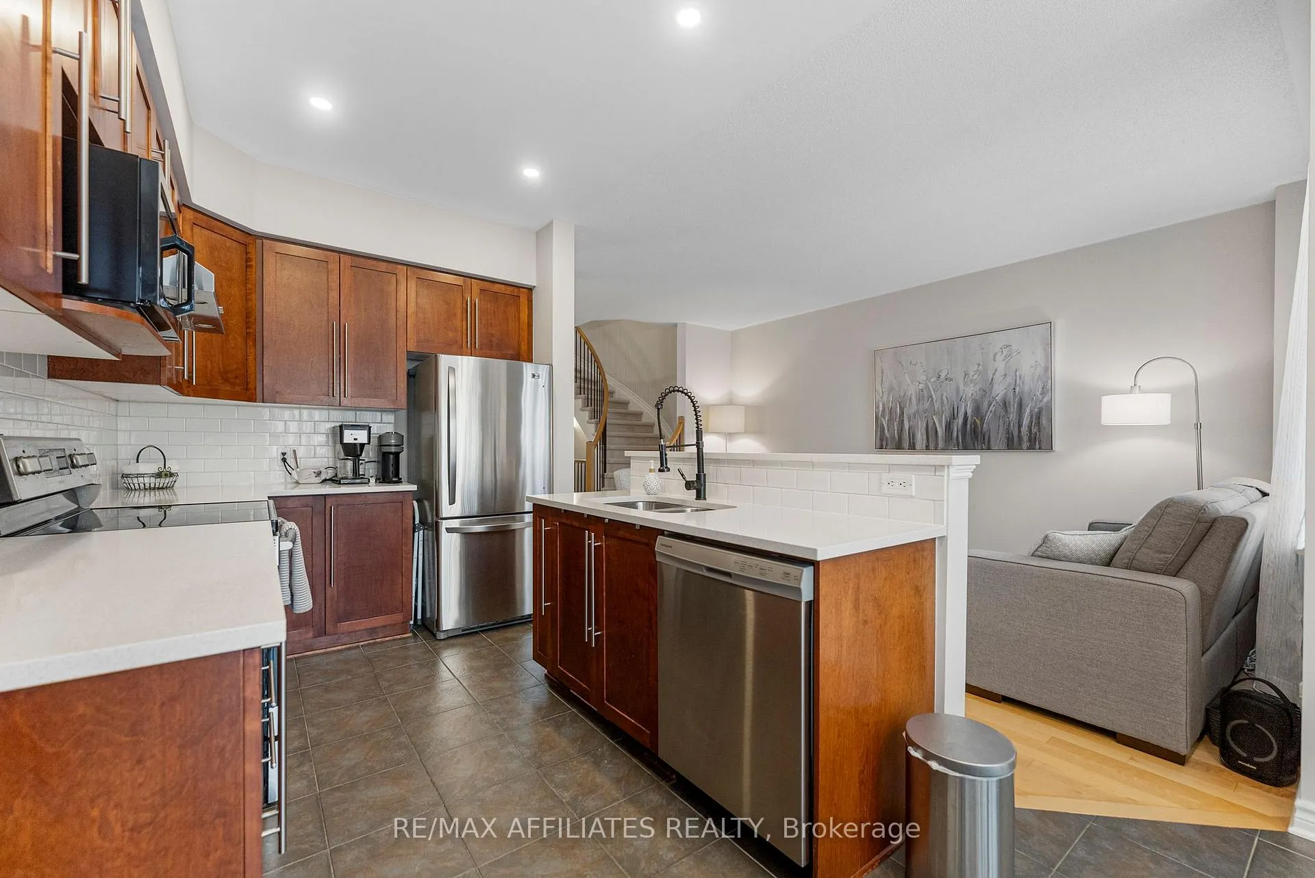 Photo 14 of 252 Maxwell Bridge Road, Ottawa, Kanata - Morgan's Grant/South March — HOMEH