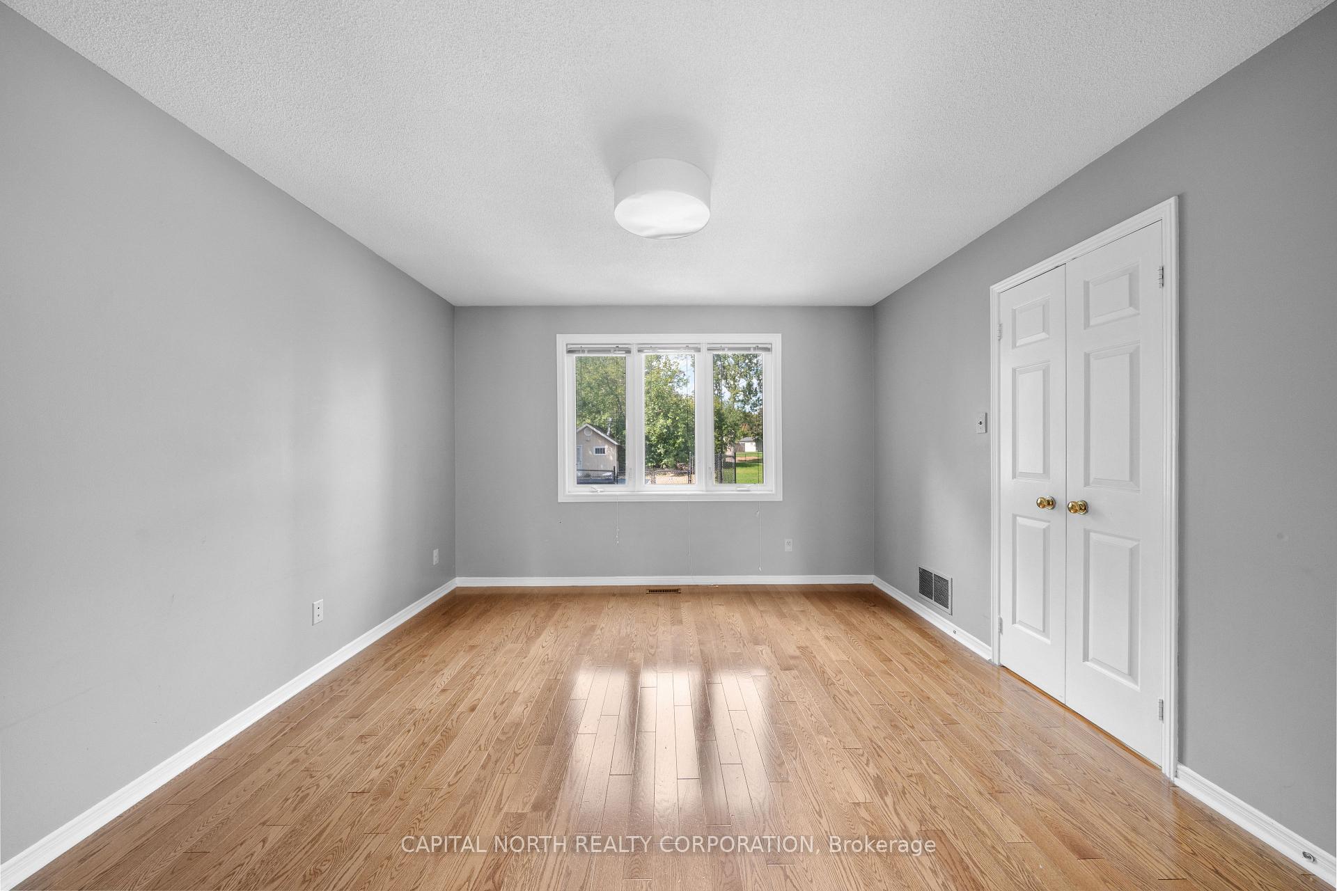 Photo 11 of 40 Humber Valley Crescent, King, King City — HOMEH