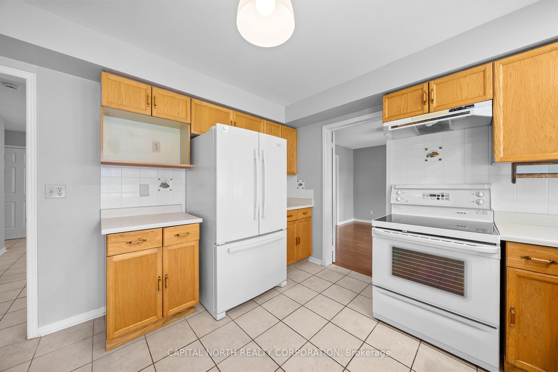 Photo 14 of 40 Humber Valley Crescent, King, King City — HOMEH