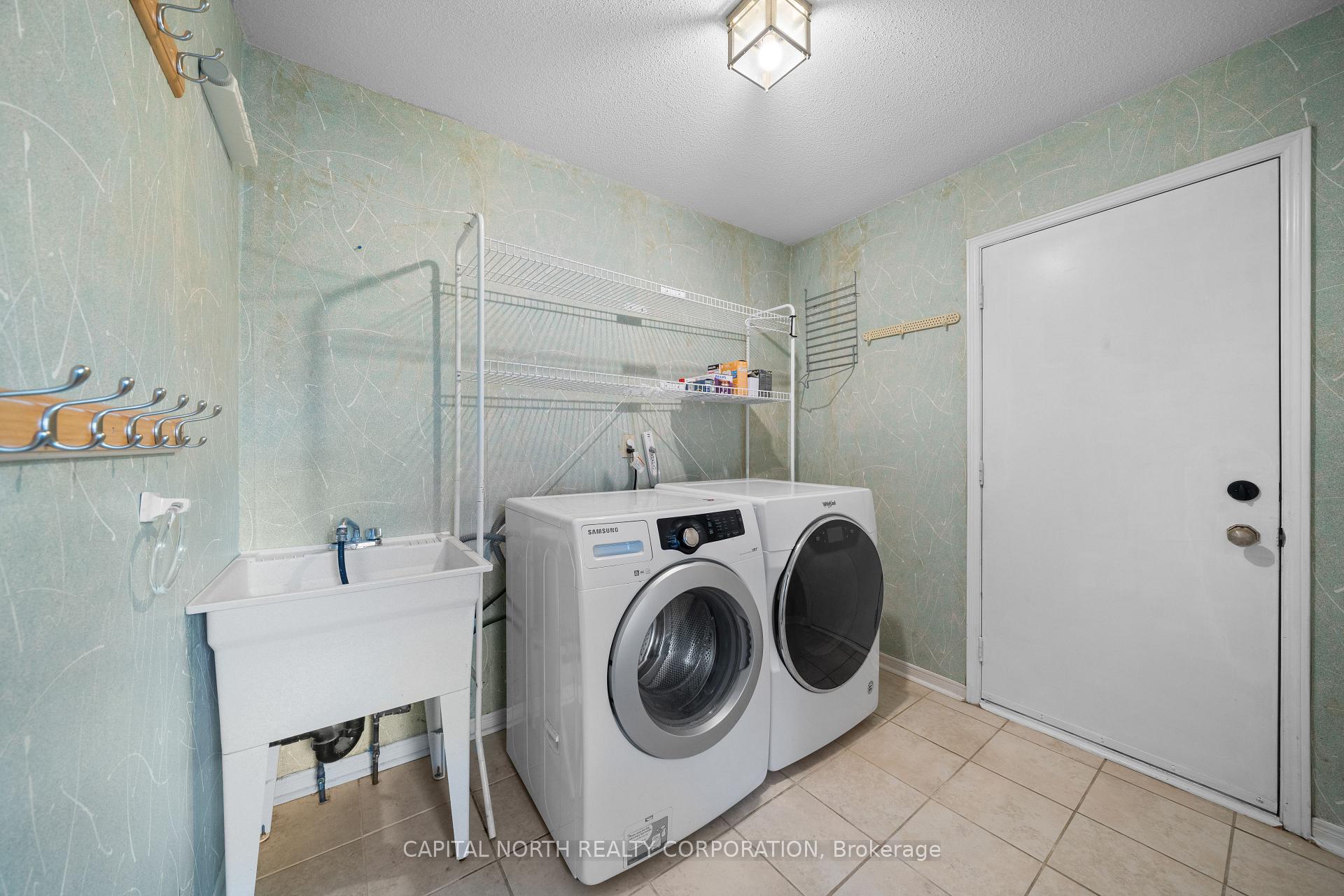 Photo 17 of 40 Humber Valley Crescent, King, King City — HOMEH