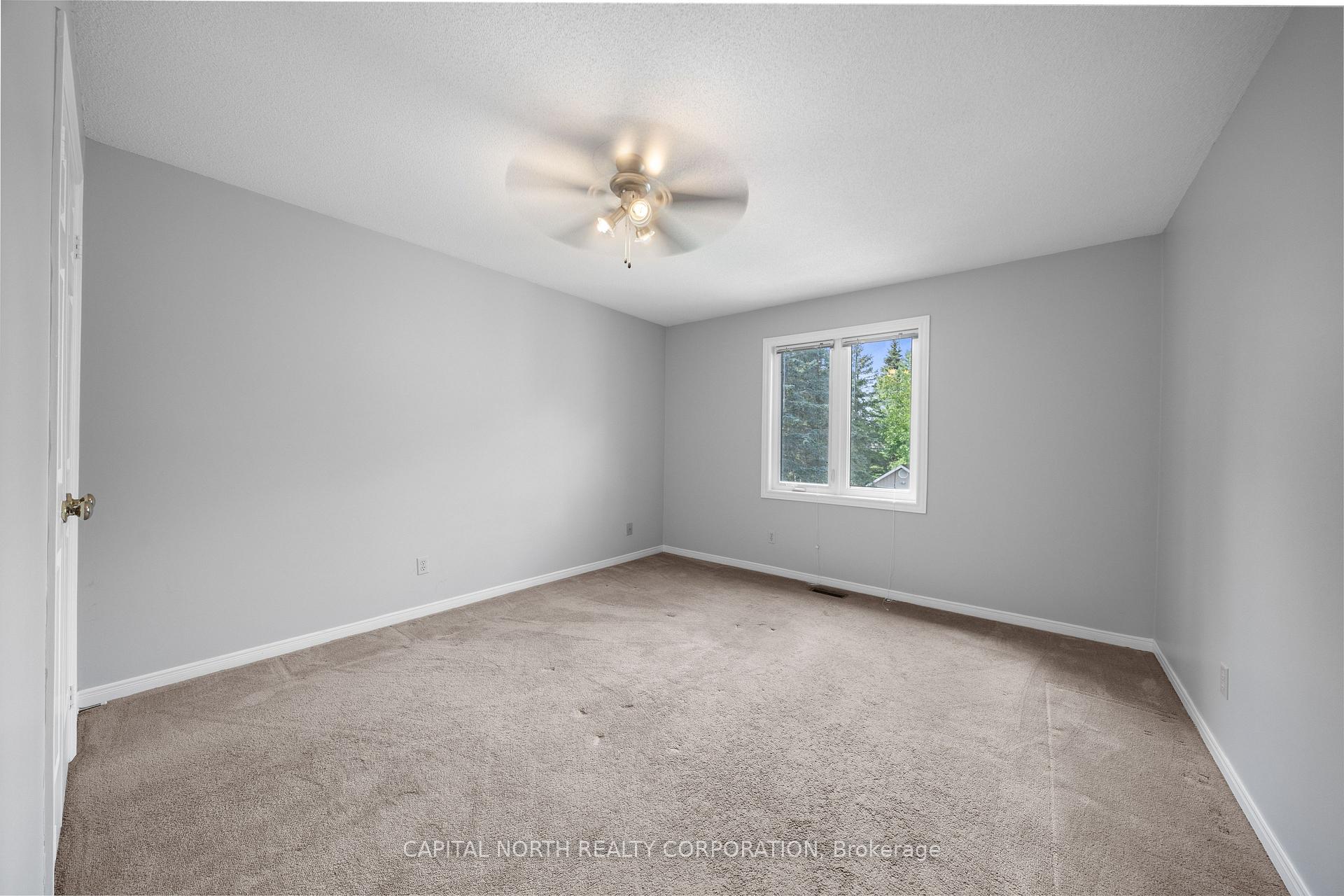 Photo 31 of 40 Humber Valley Crescent, King, King City — HOMEH