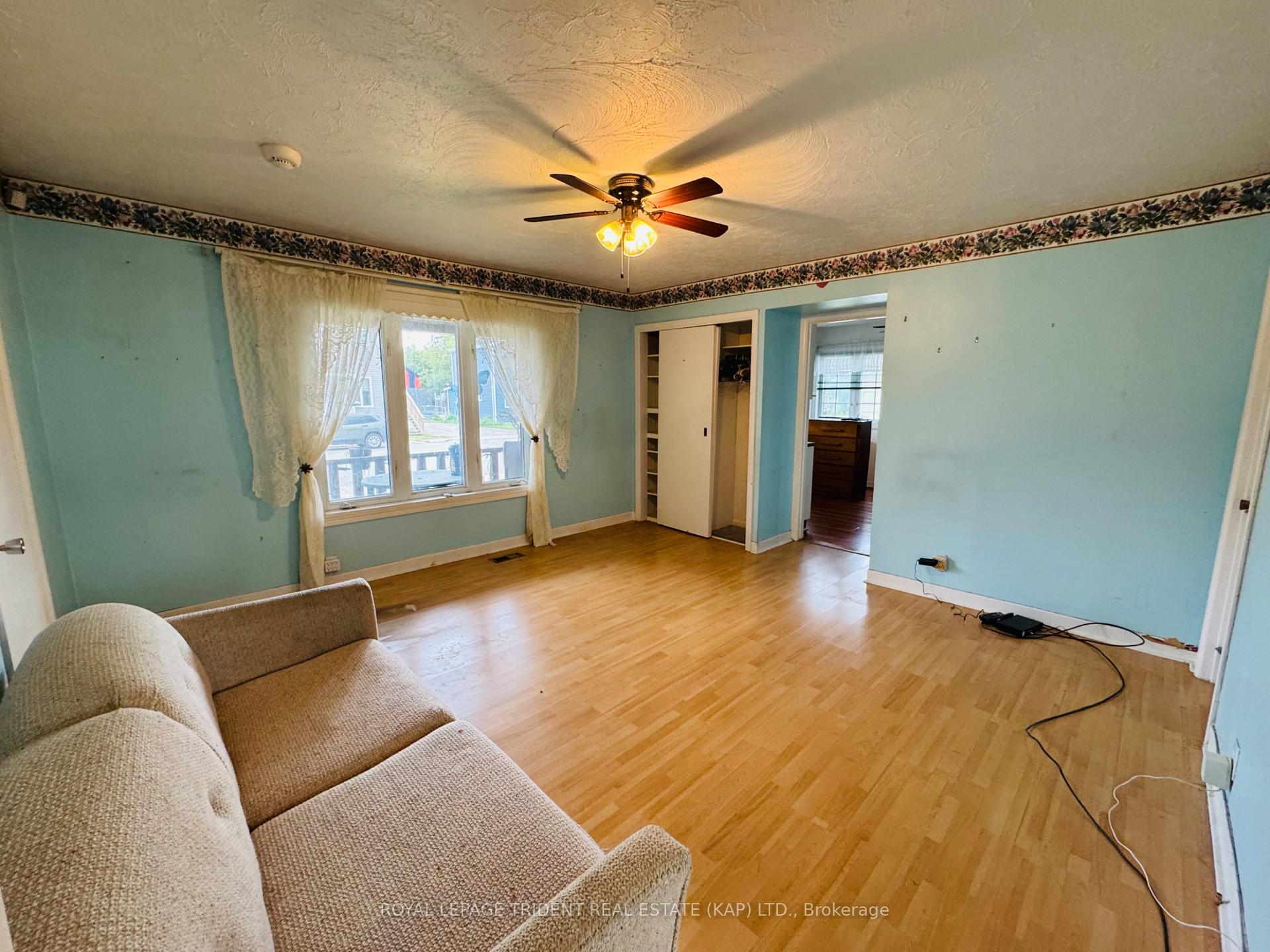 Photo 3 of 15 Dallyn Avenue, Kapuskasing — HOMEH