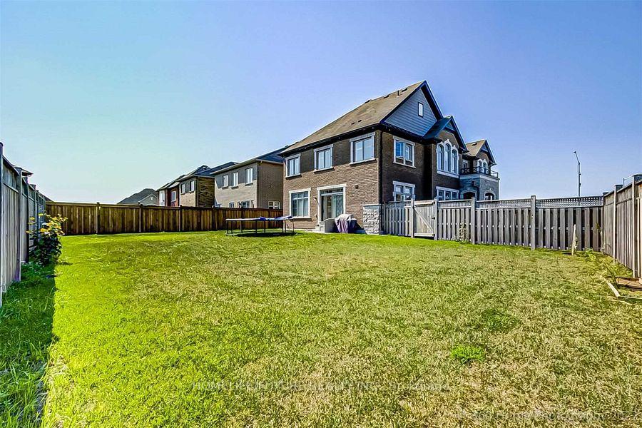 Photo 4 of 1589 Angus Street, Innisfil, Rural Innisfil — HOMEH