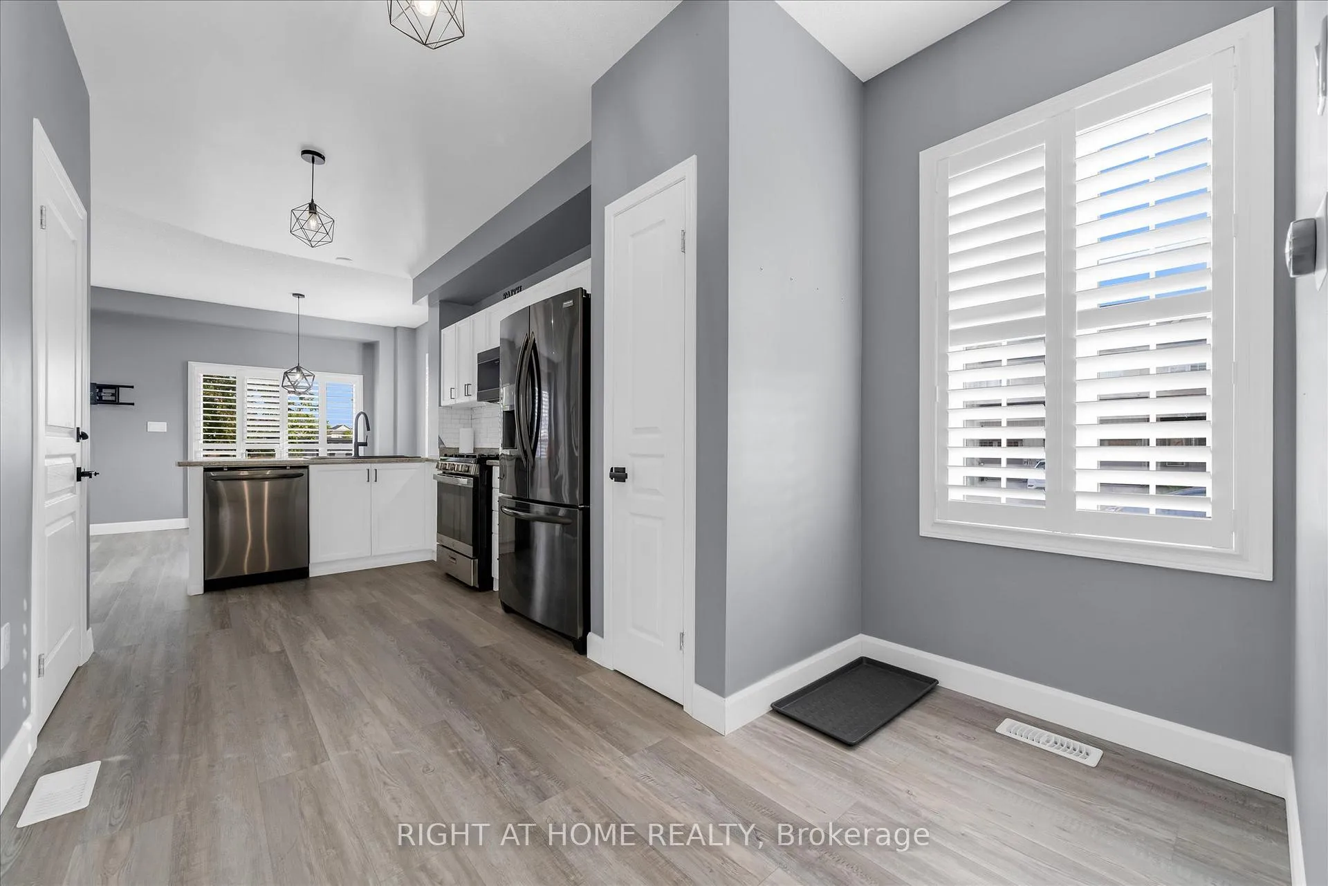 Photo 3 of Unit 1, 5084 Alyssa Drive, Lincoln, Beamsville — HOMEH