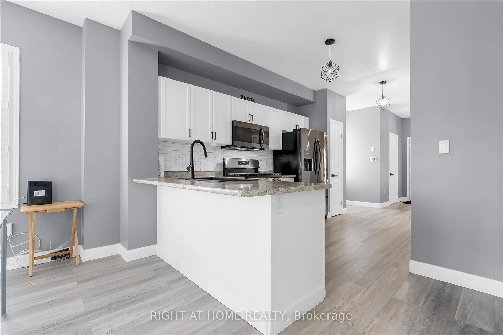Photo 4 of Unit 1, 5084 Alyssa Drive, Lincoln, Beamsville — HOMEH