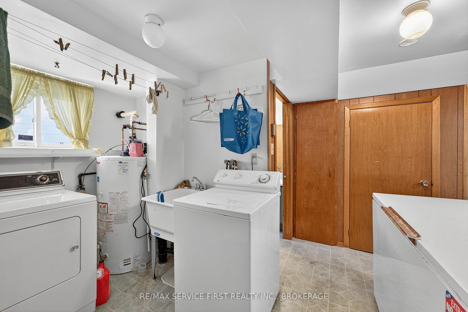 Photo 24 of 690 Fleet Street, Kingston, South of Taylor-Kidd Blvd — HOMEH