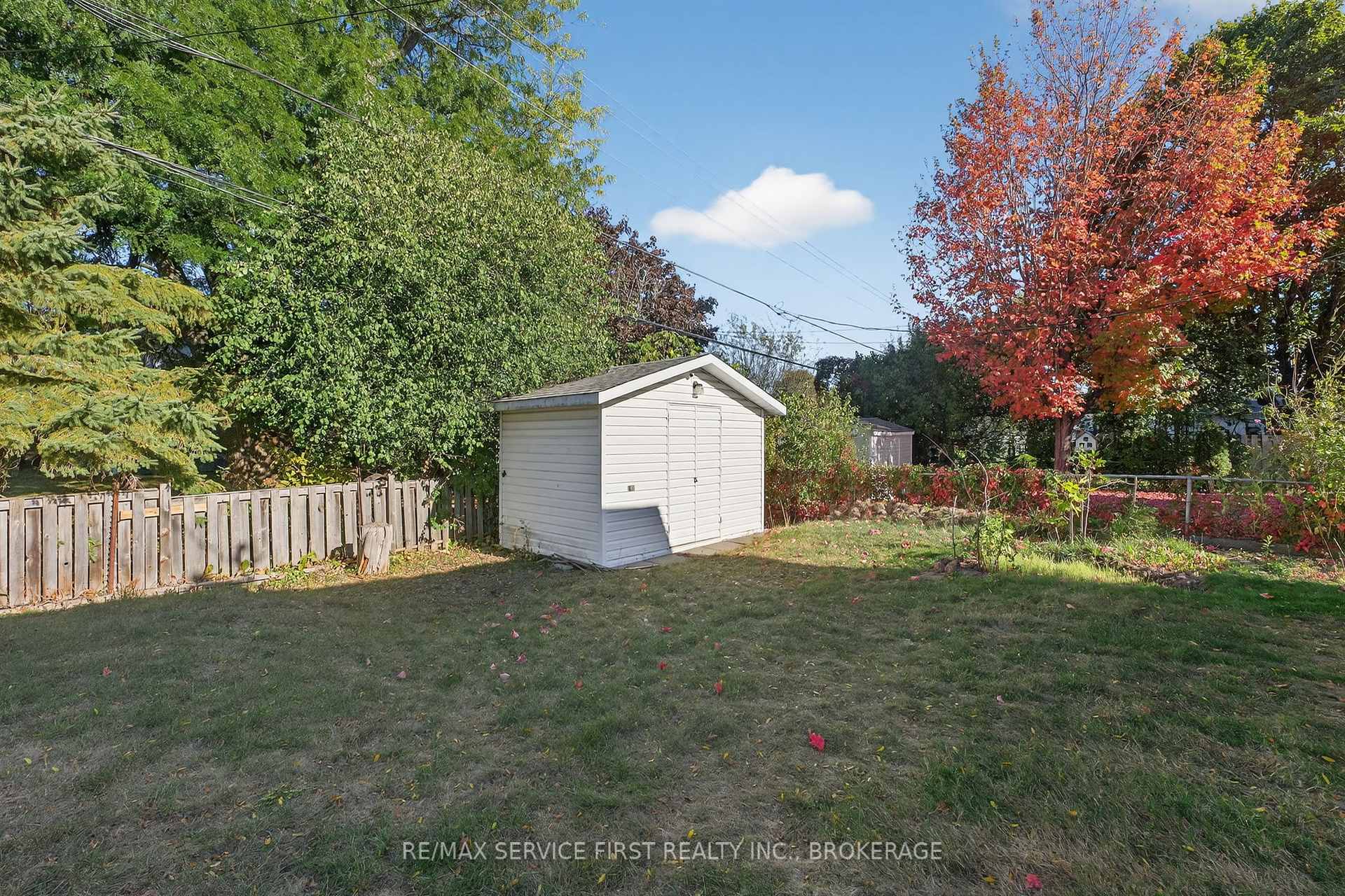 Photo 28 of 690 Fleet Street, Kingston, South of Taylor-Kidd Blvd — HOMEH