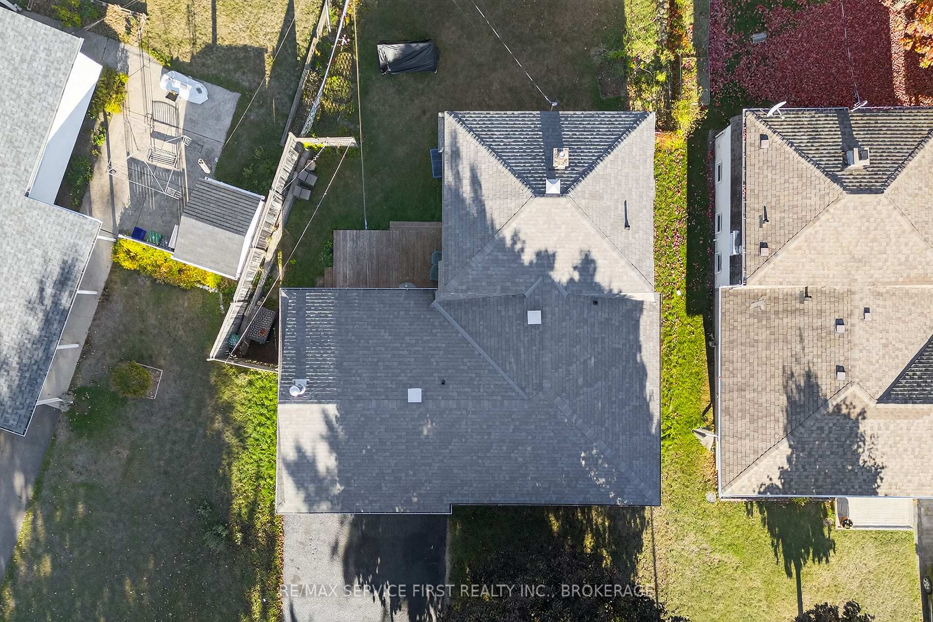Photo 33 of 690 Fleet Street, Kingston, South of Taylor-Kidd Blvd — HOMEH