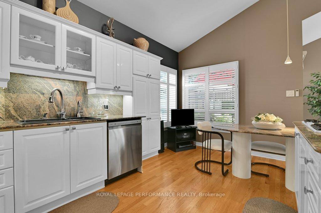 Photo 19 of 65 Kimberwick Crescent, Ottawa, Quinterra — HOMEH