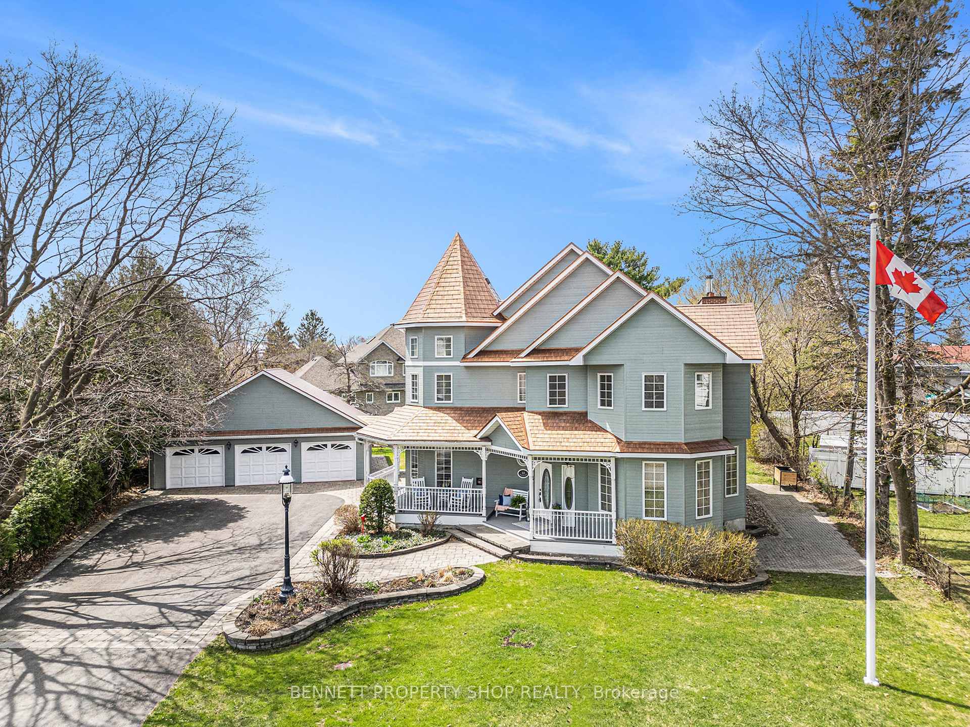 Photo 1 of 22 Ashwood Crescent, Ottawa, Meadowlands/Crestview — HOMEH