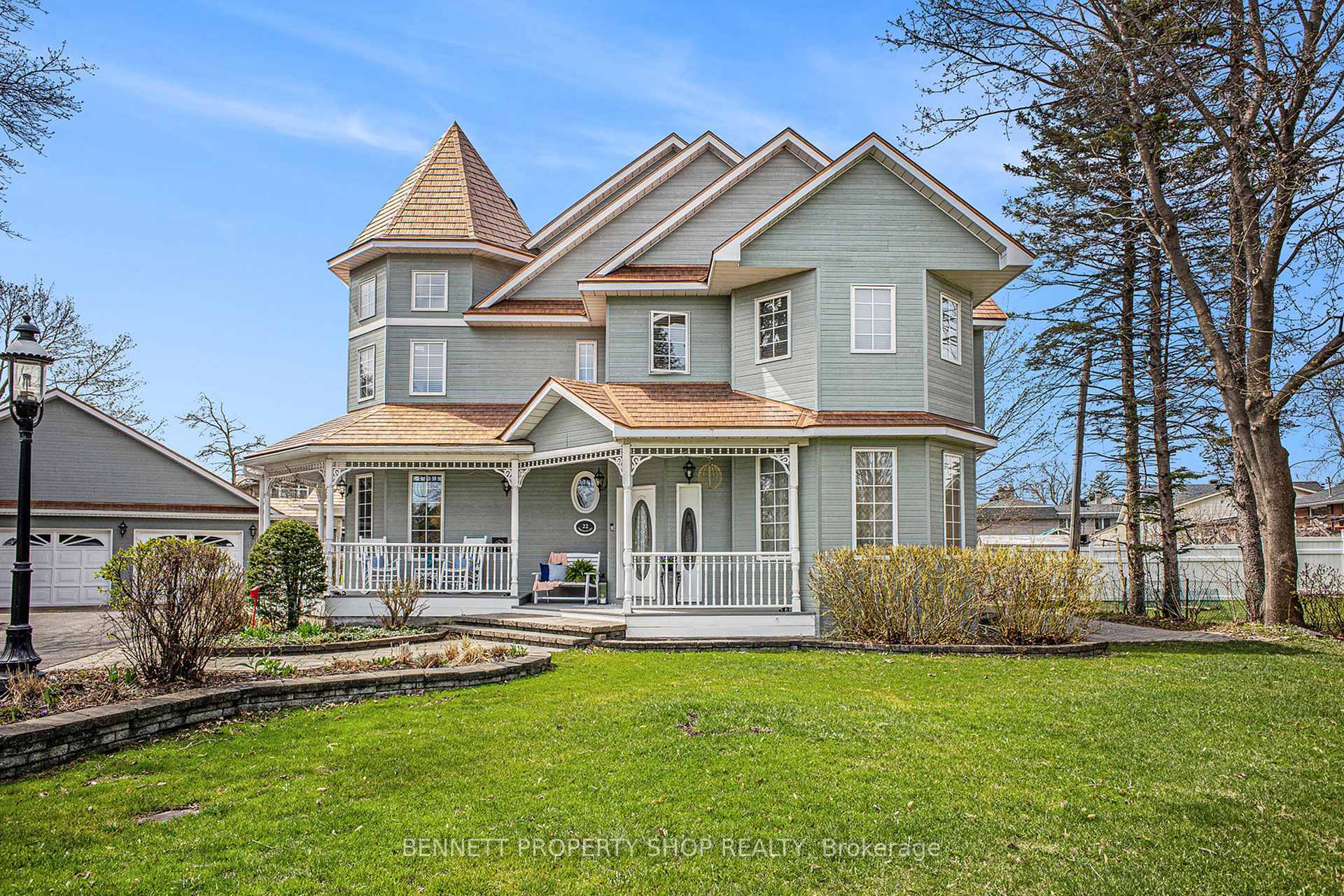 Photo 2 of 22 Ashwood Crescent, Ottawa, Meadowlands/Crestview — HOMEH