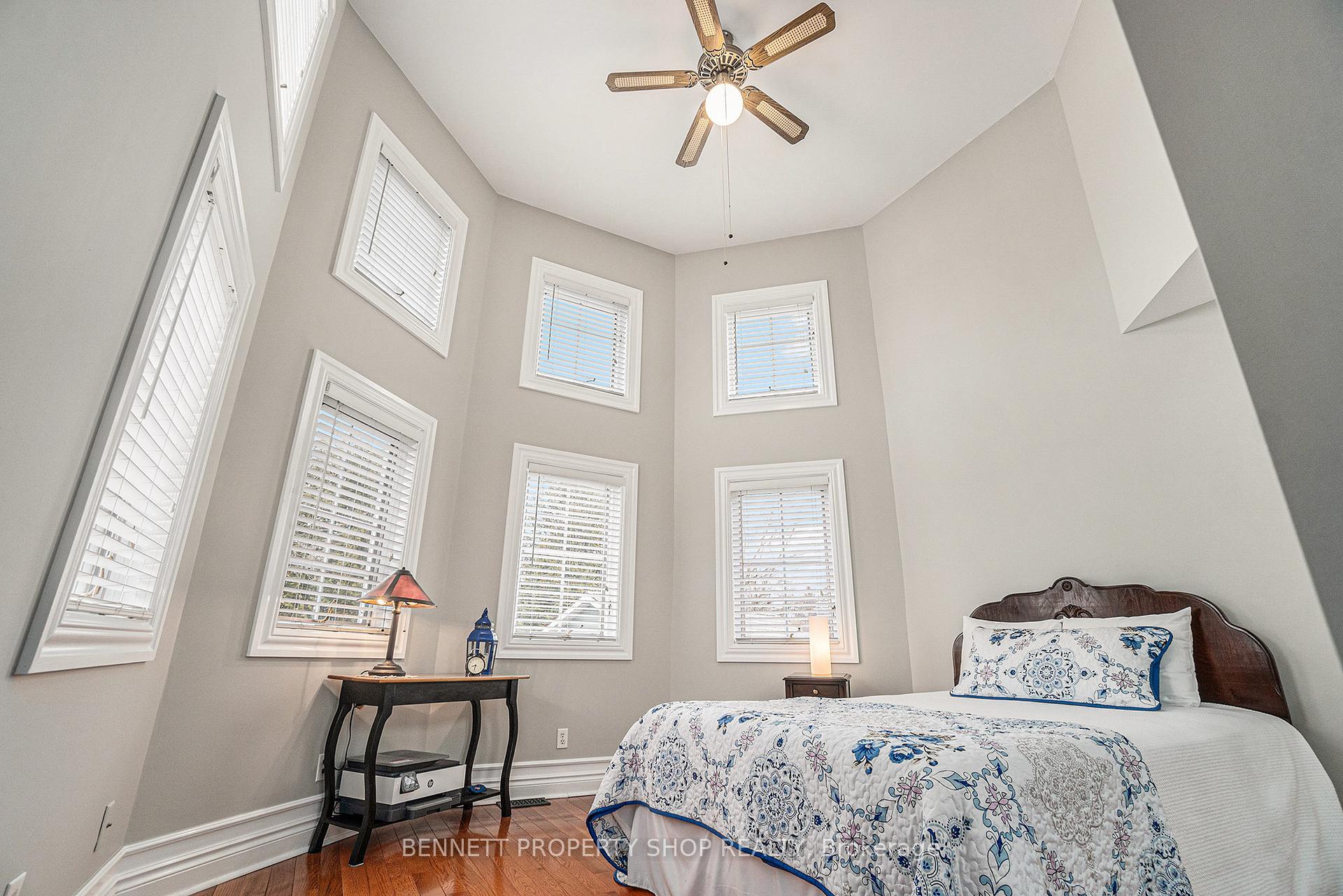 Photo 27 of 22 Ashwood Crescent, Ottawa, Meadowlands/Crestview — HOMEH