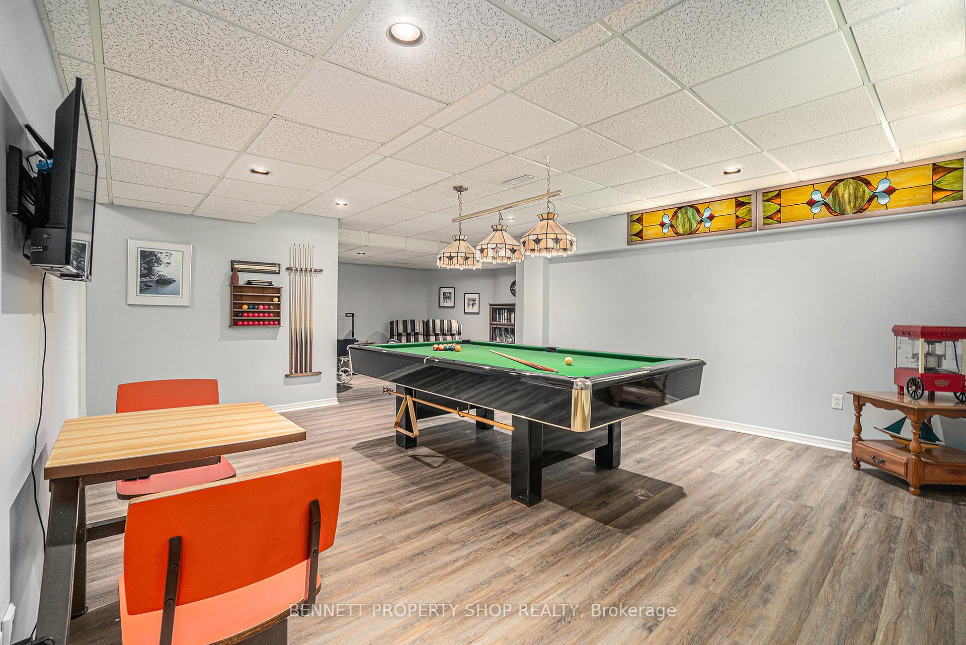 Photo 32 of 22 Ashwood Crescent, Ottawa, Meadowlands/Crestview — HOMEH