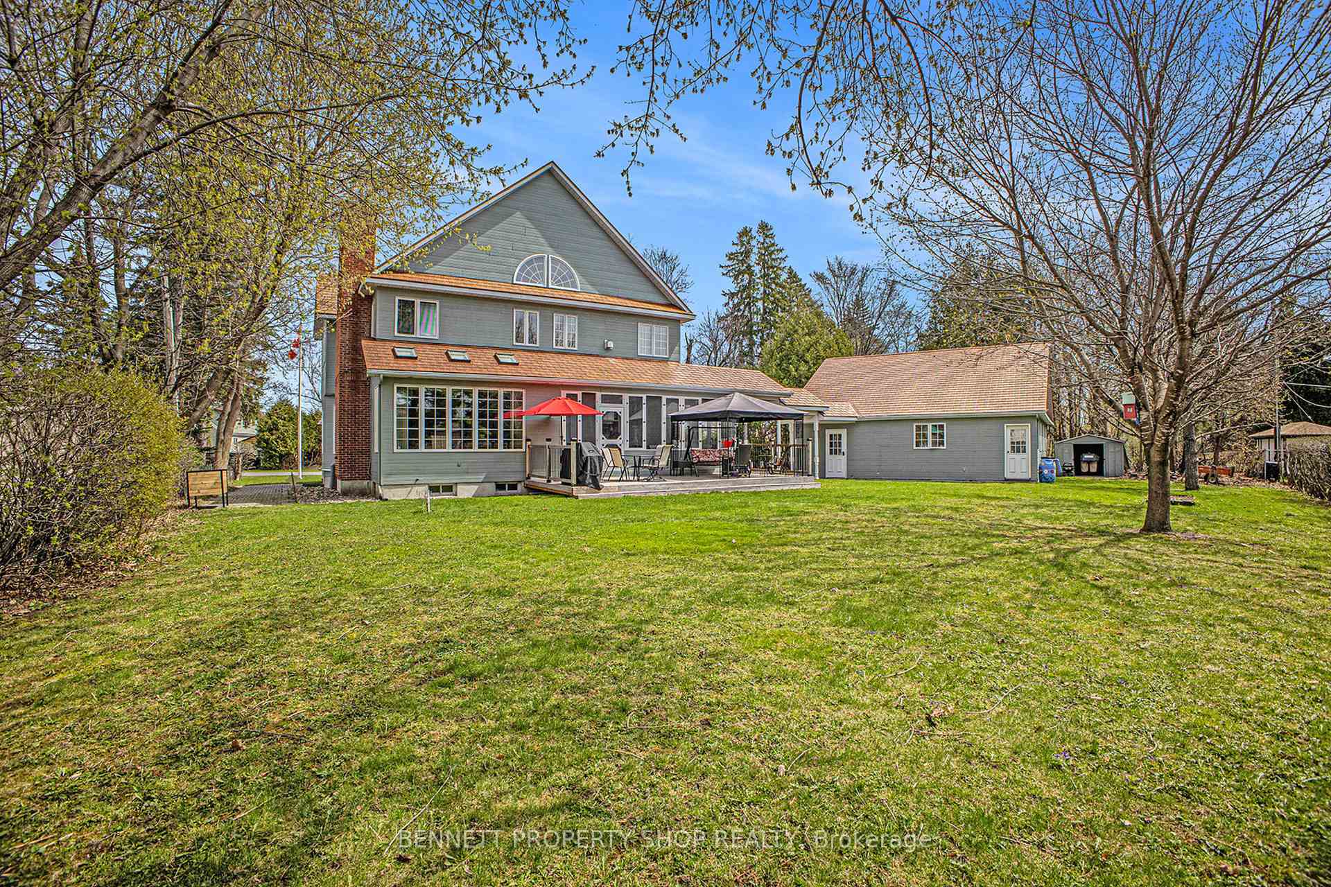 Photo 39 of 22 Ashwood Crescent, Ottawa, Meadowlands/Crestview — HOMEH