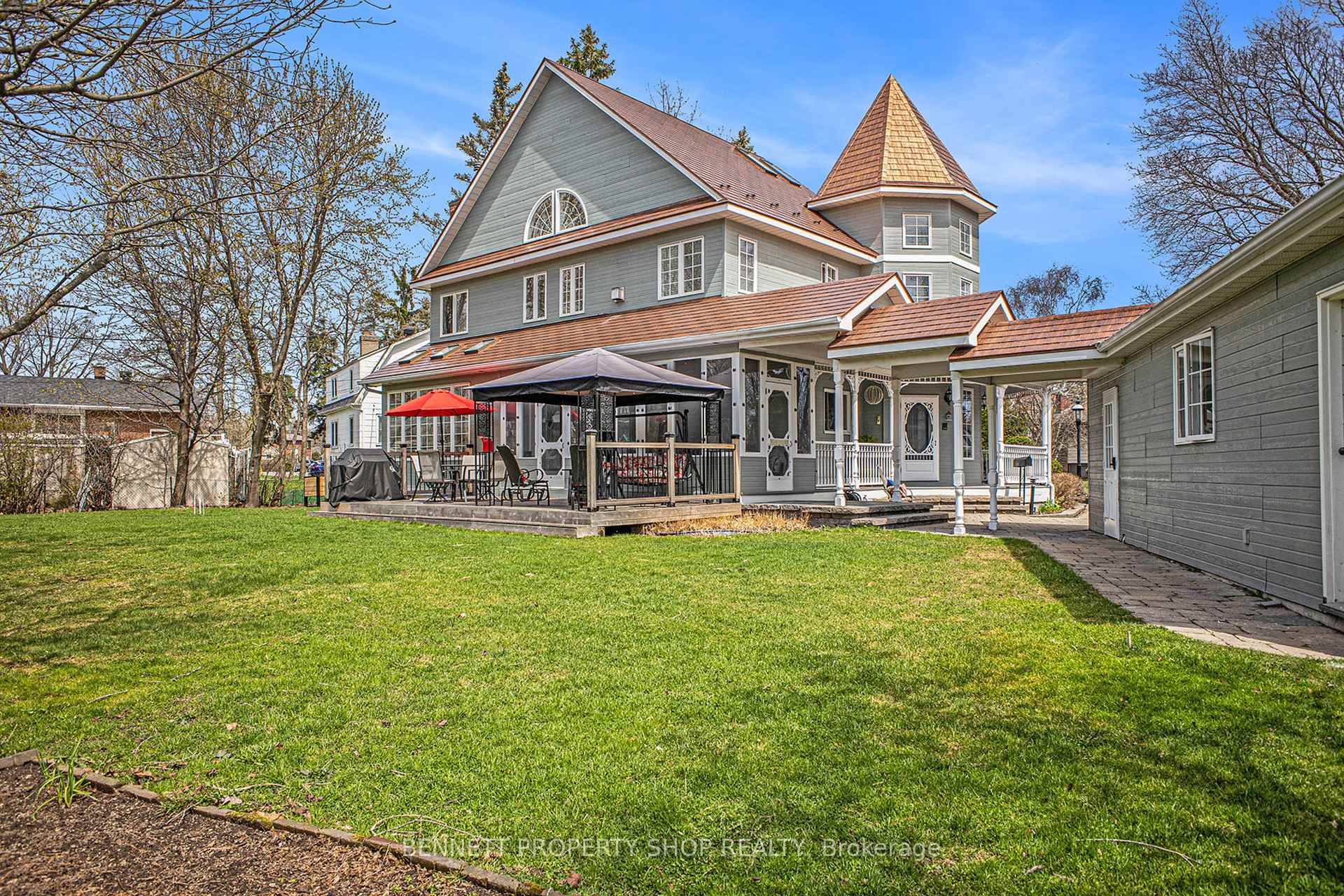 Photo 41 of 22 Ashwood Crescent, Ottawa, Meadowlands/Crestview — HOMEH
