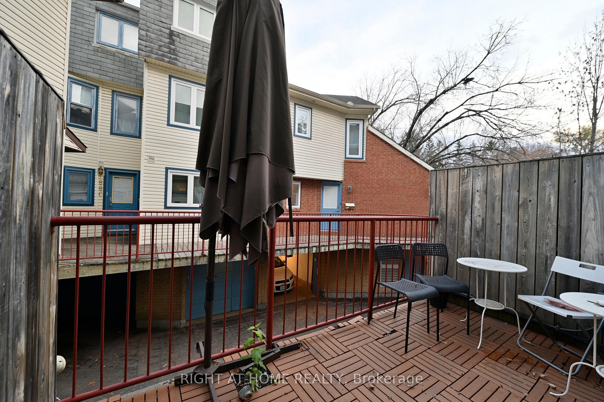 Photo 7 of Unit C, 90 Templeton Street, Ottawa, Sandy Hill — HOMEH