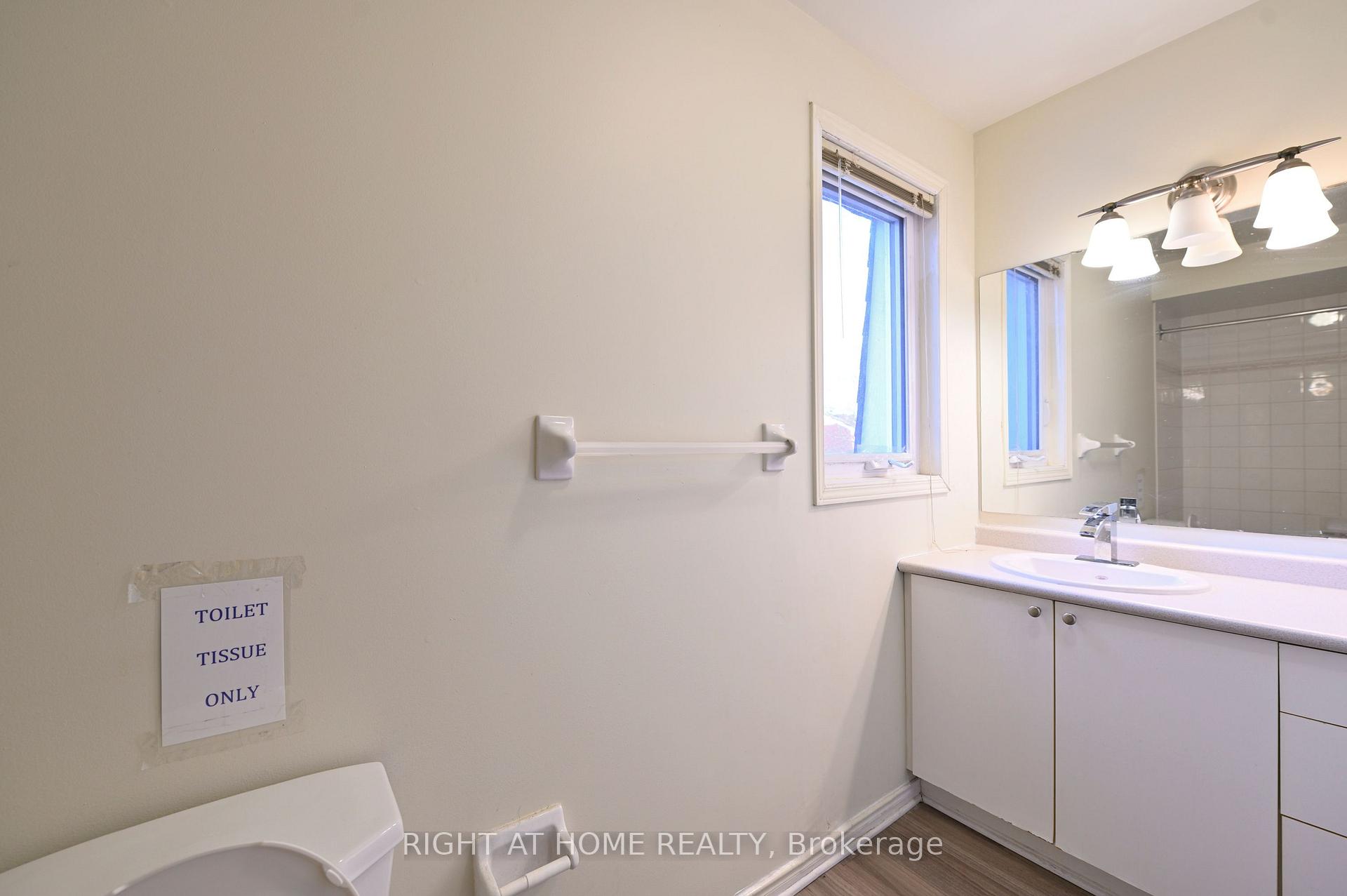 Photo 9 of Unit C, 90 Templeton Street, Ottawa, Sandy Hill — HOMEH