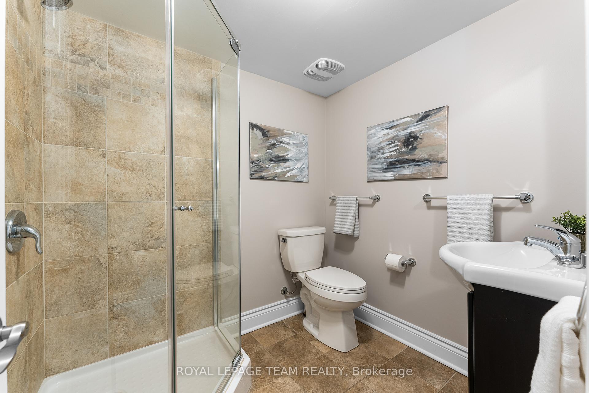 Photo 42 of 960 Hare Avenue, Ottawa, McKellar Heights/Glabar Park — HOMEH